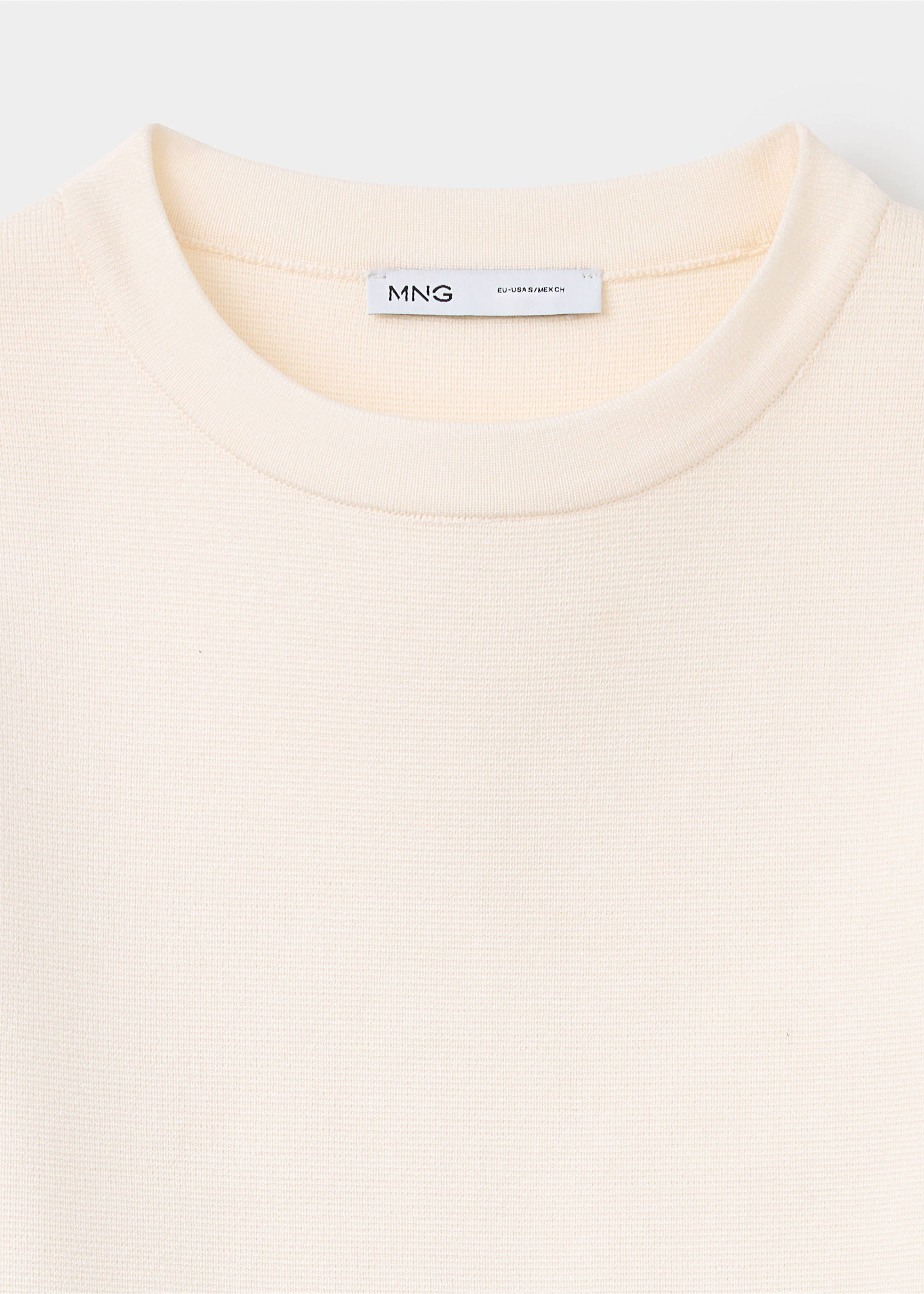 Short-sleeved fine-knit sweater - Details of the article 8, Ecru. Ref: 37024118-00.