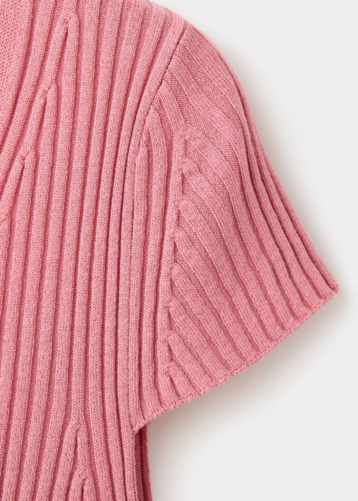 V-neck ribbed knit sweater — Strawberry