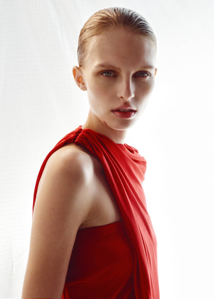 Strapless dress with layer detail — Red