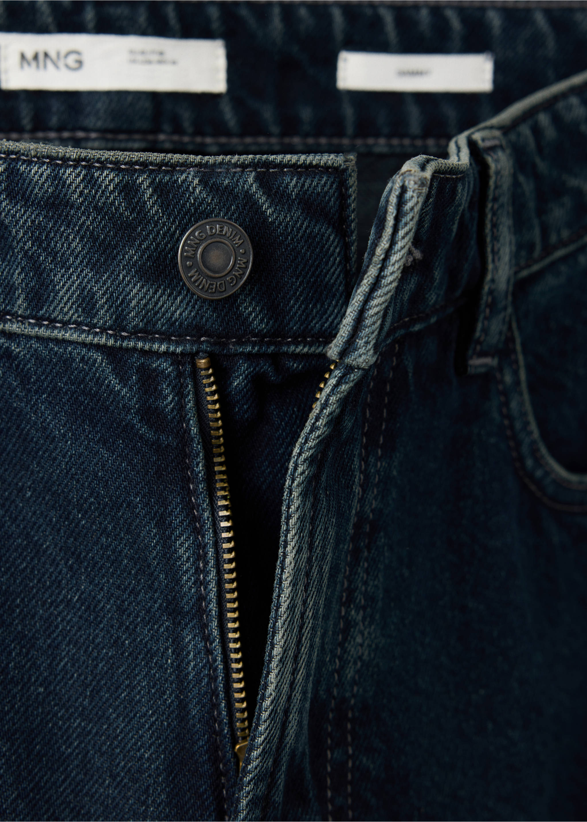 Jean Sammy court coupe carotte - Détail de l'article 8, Bleu foncé intense. Ref: 37024405-00.