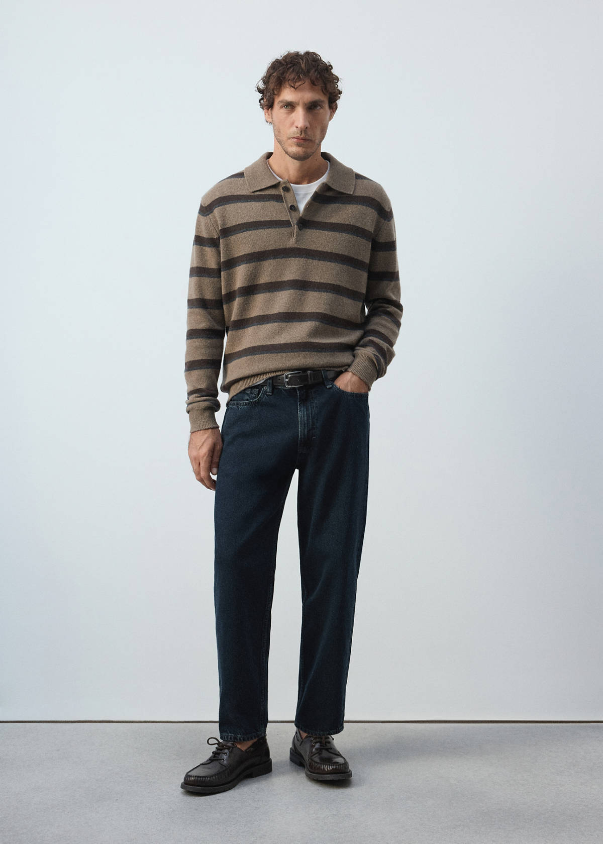 Sammy cropped carrot fit jeans — Deep Dark Blue