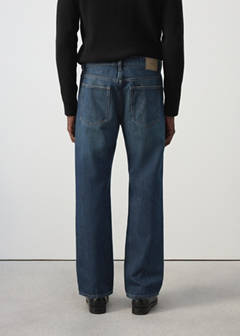 Light wash Moby relaxed fit jeans — Dark Blue 3