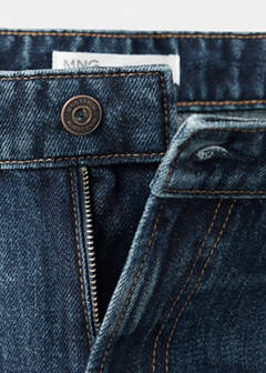 Light wash Moby relaxed fit jeans — Dark Blue 9
