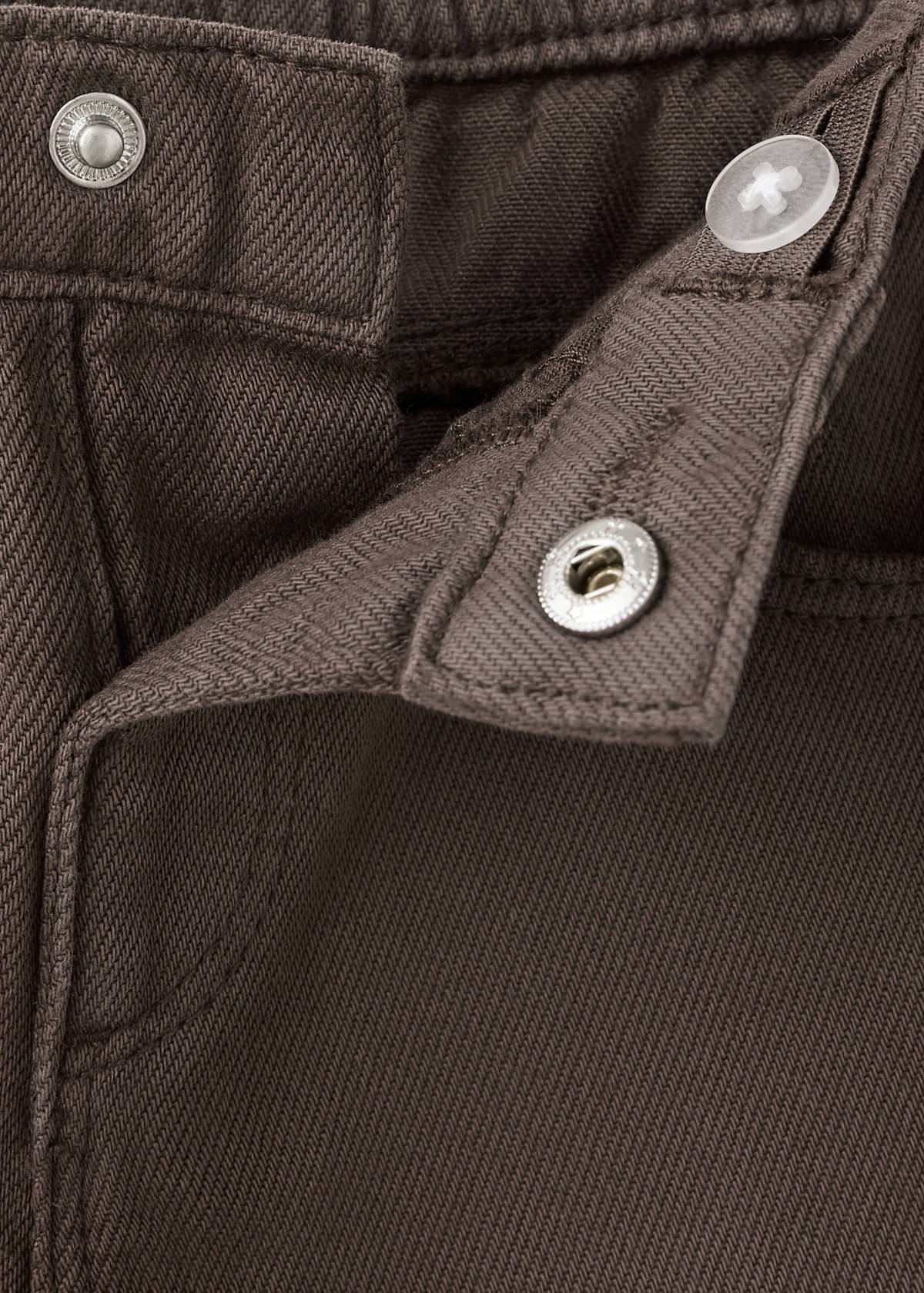 Wide leg jeans with star patches — Brown