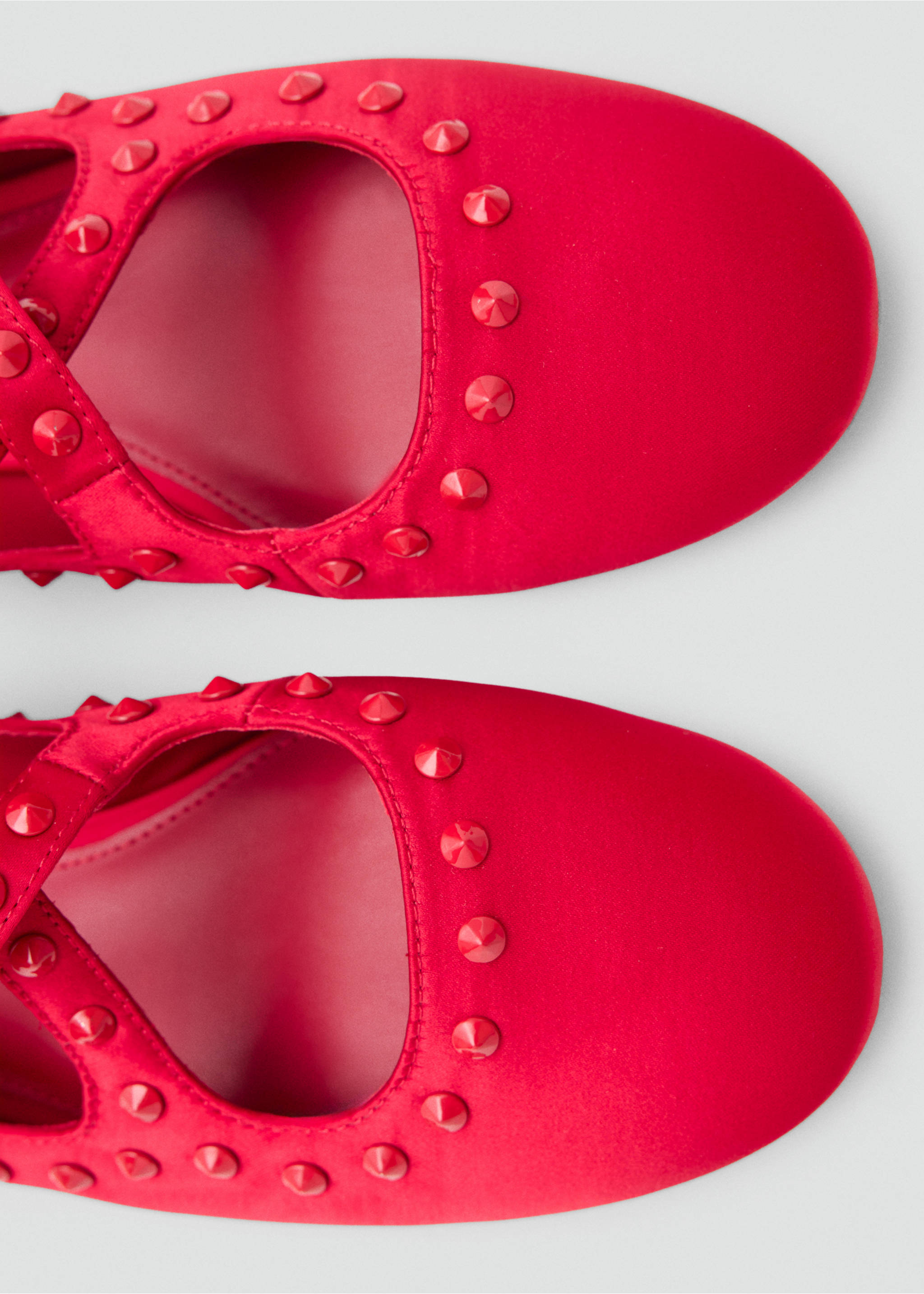 Satin studded ballerinas - Details of the article 2, Red. Ref: 37024444-00.