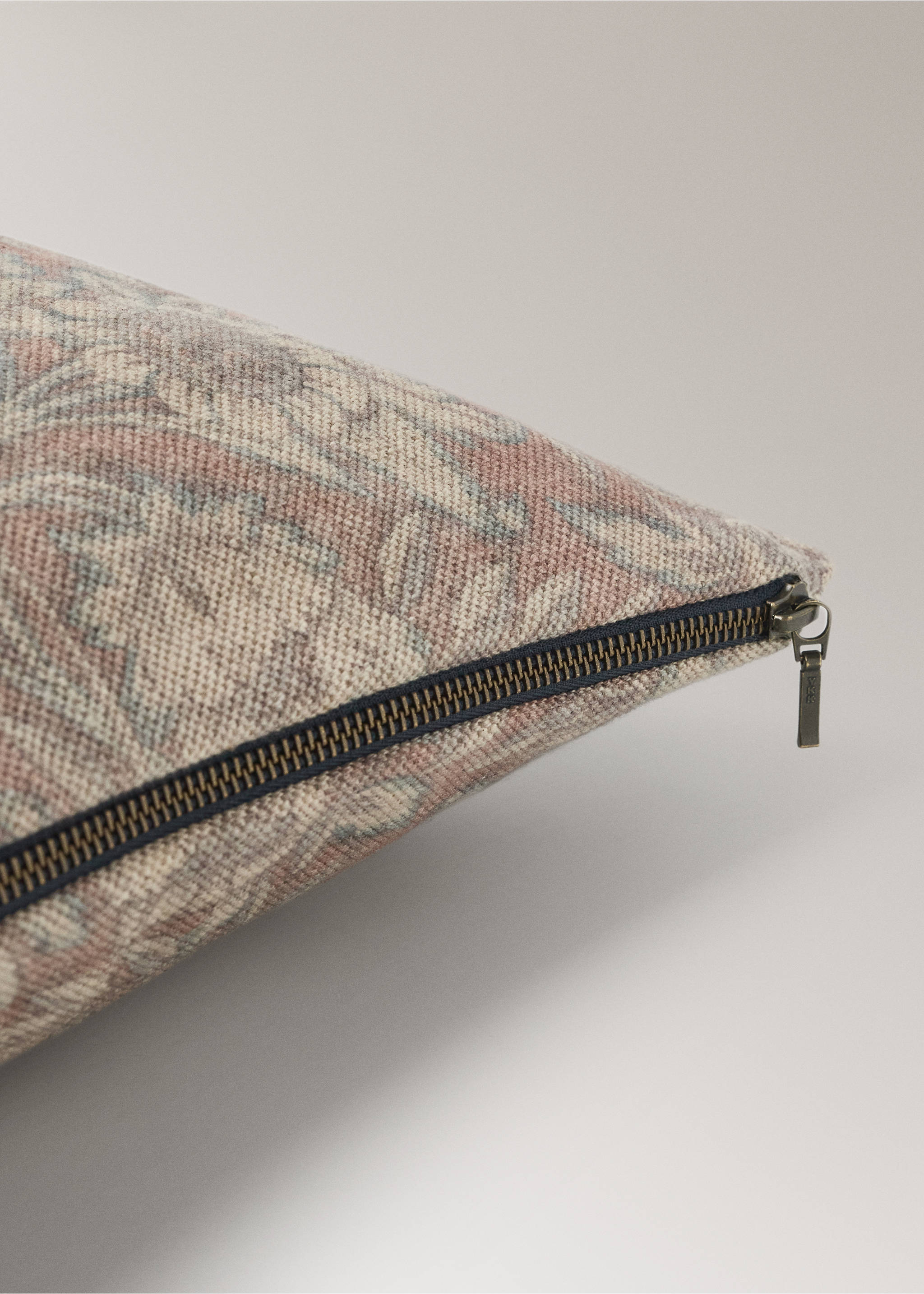 Housse de coussin pour lit en coton et lin 50×50 cm - Détail de l'article 2, Rose. Ref: 37024445-00.