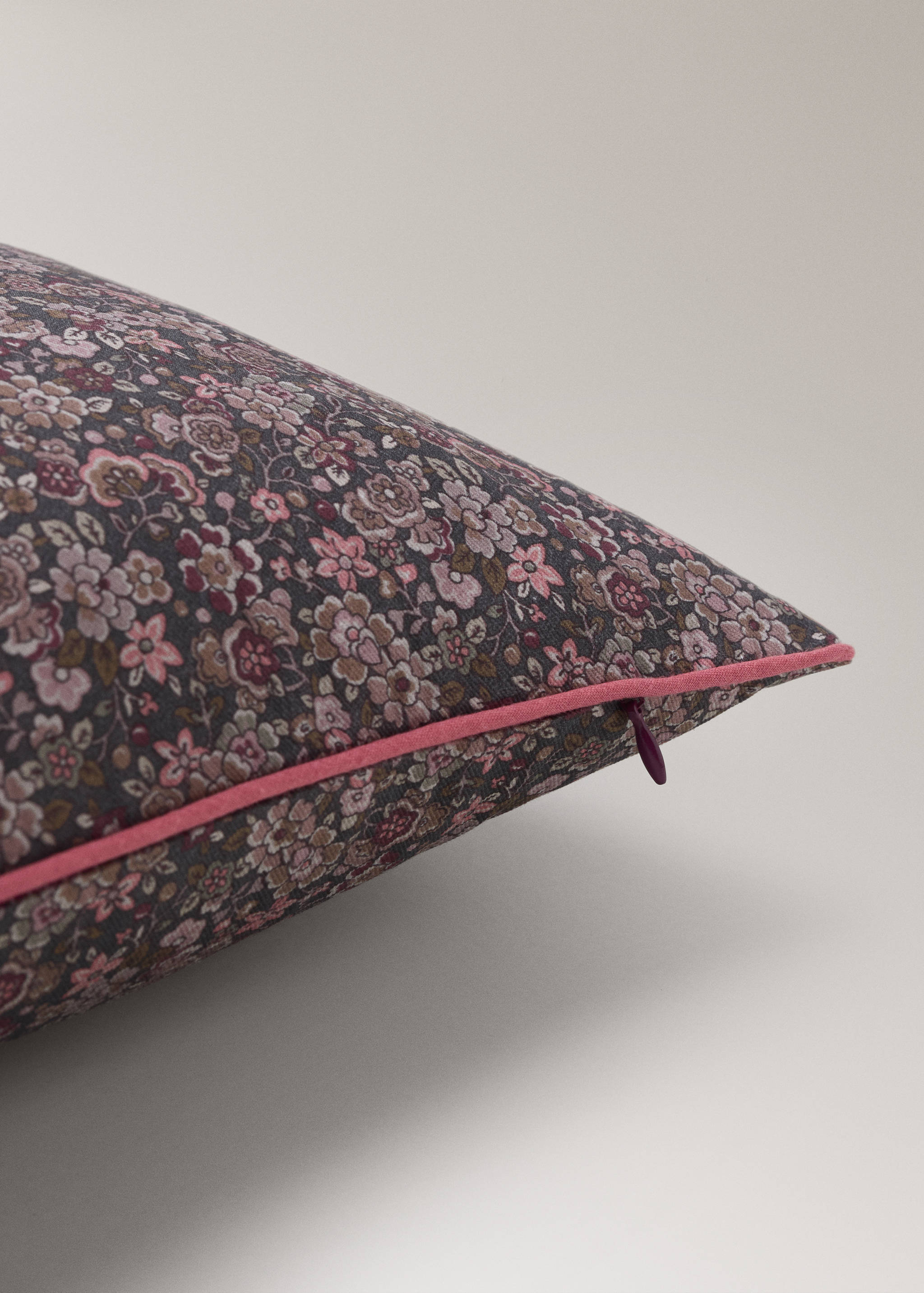 Floral print cushion cover 30x40 cm - Details of the article 2