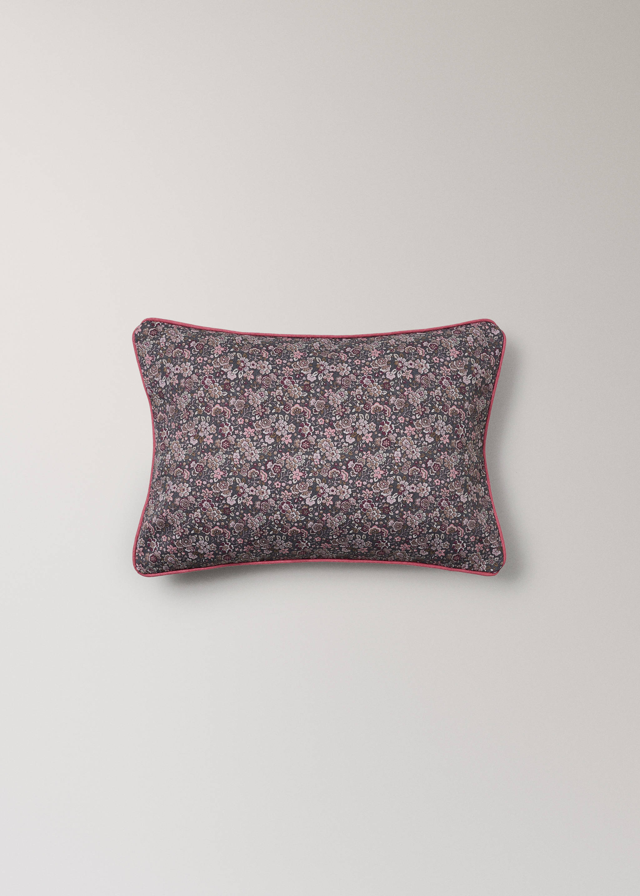 Floral print cushion cover 30x40 cm - Article without model