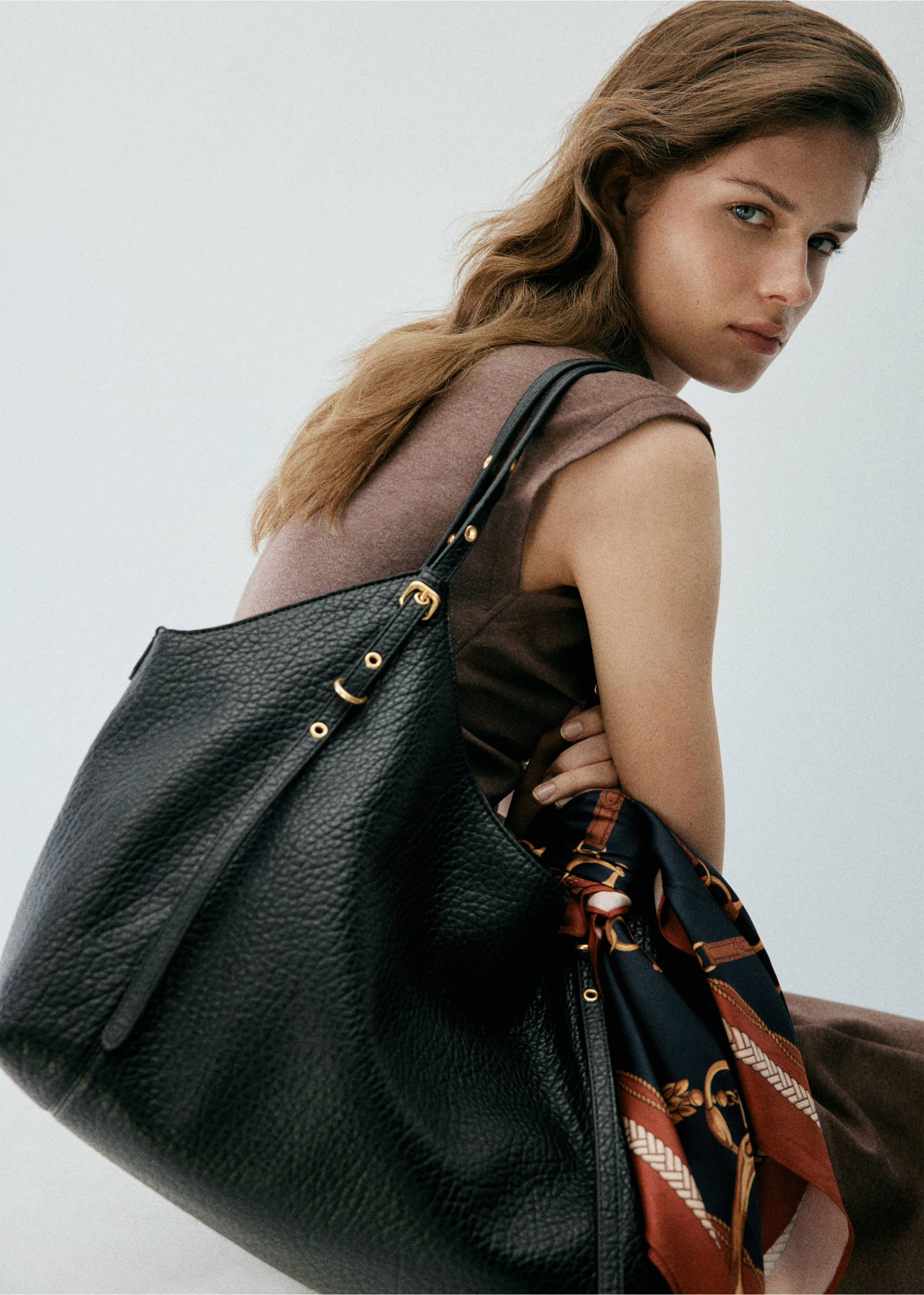 Bucket bag with buckles - General plane, Black. Ref: 37024461-00.