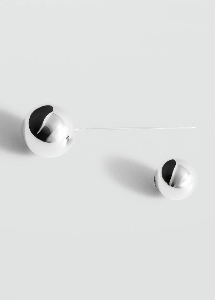 Metallic bead brooch — Silver