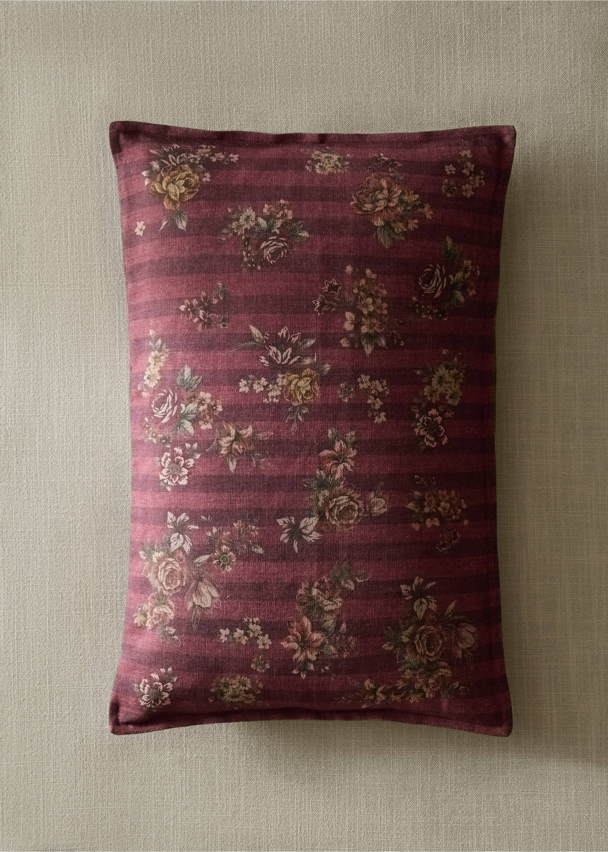 Striped cushion case 40x60cm - General plane, Dark Red. Ref: 37024473-00.