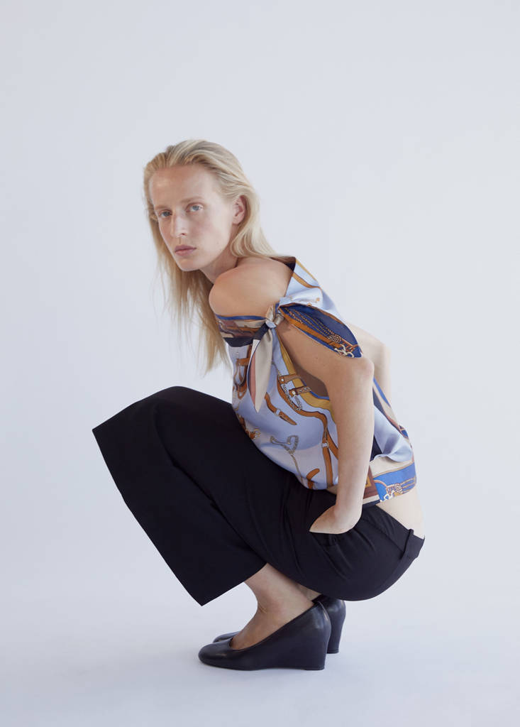 Knot print blouse — Sky Blue