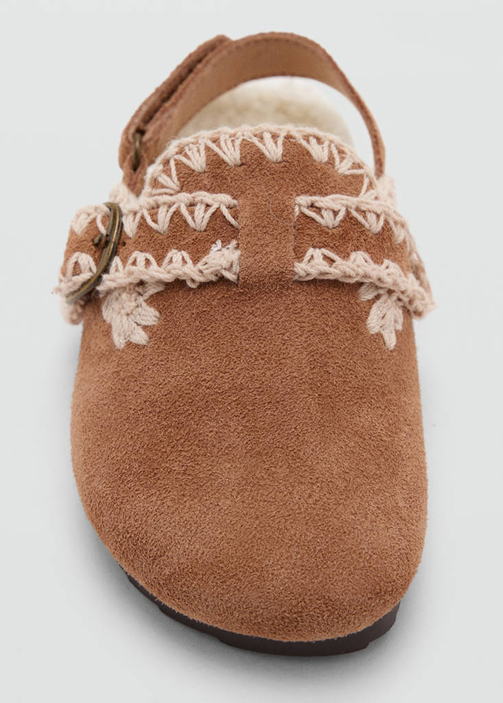 Shearling buckle clog — Medium Brown