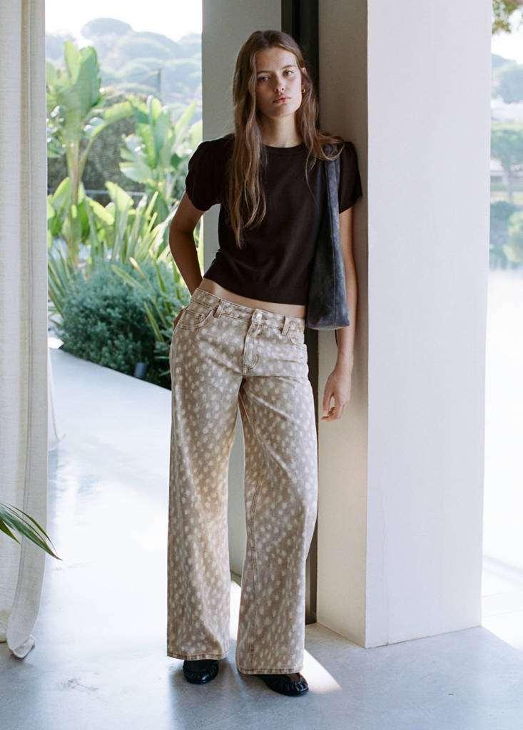 Short-sleeved knitted sweater — Brown