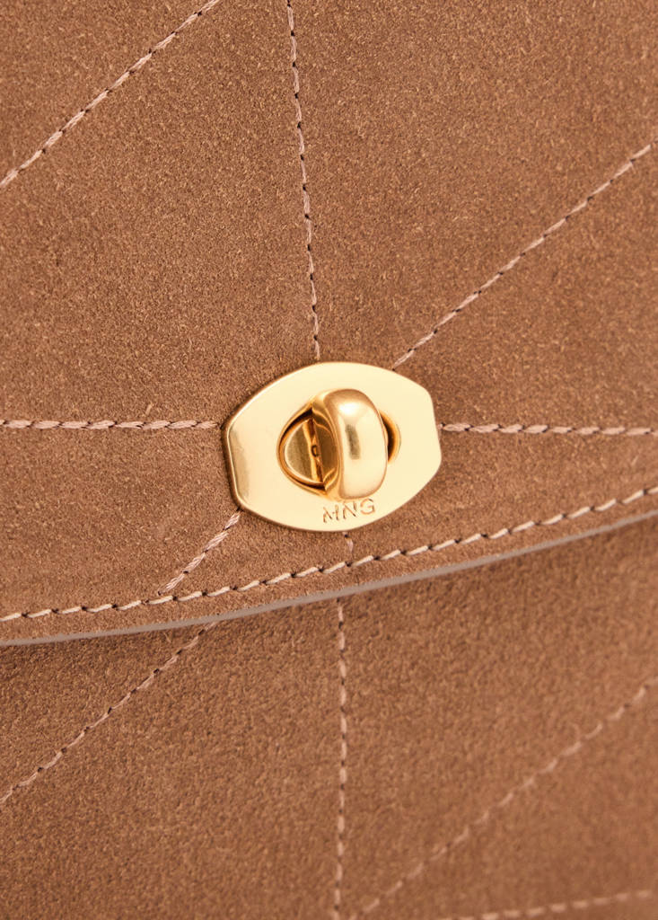 Leather shoulder bag with chain — Medium Brown