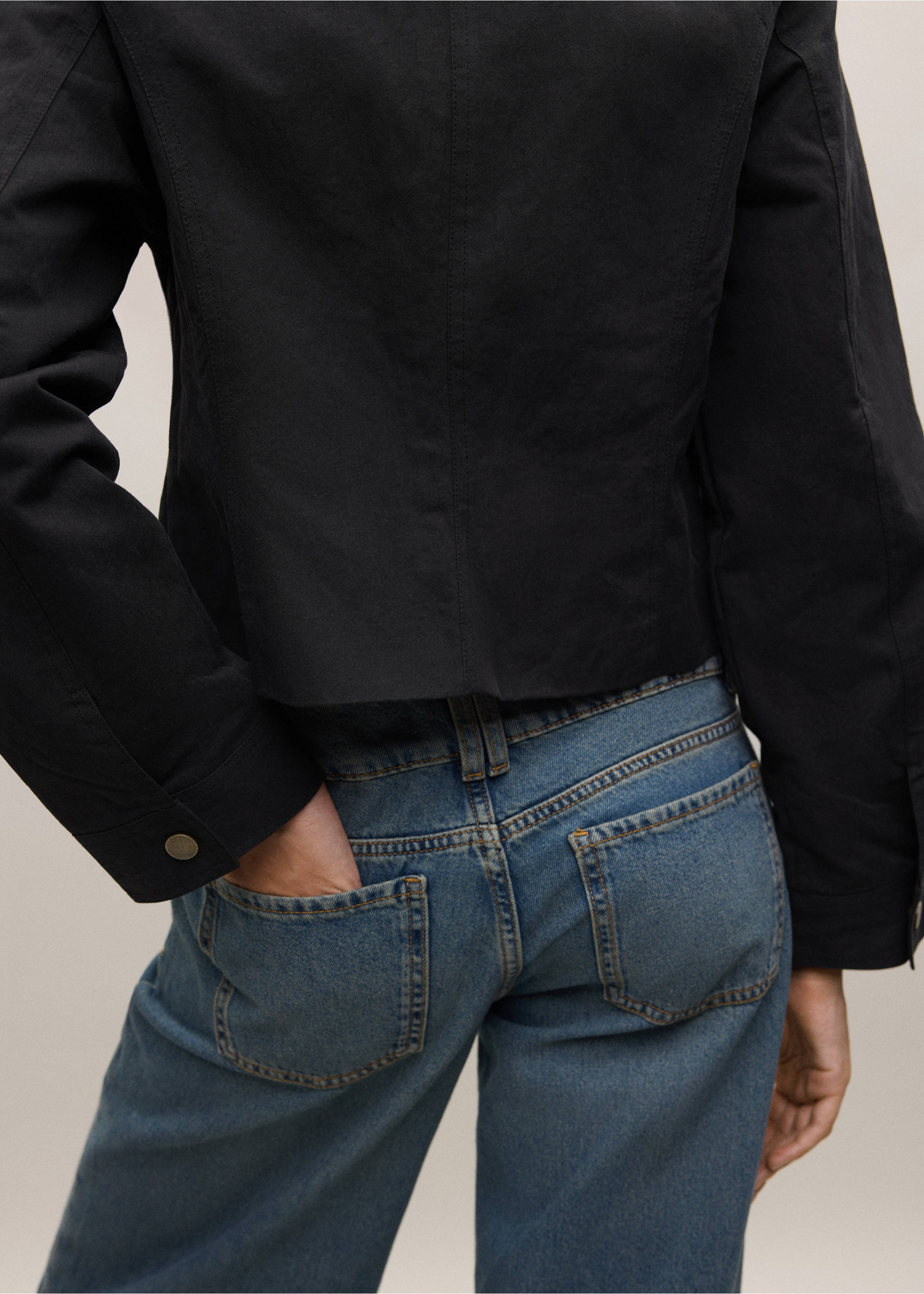 Buttoned jacket - Details of the article 4, Black denim. Ref: 37024800-01.