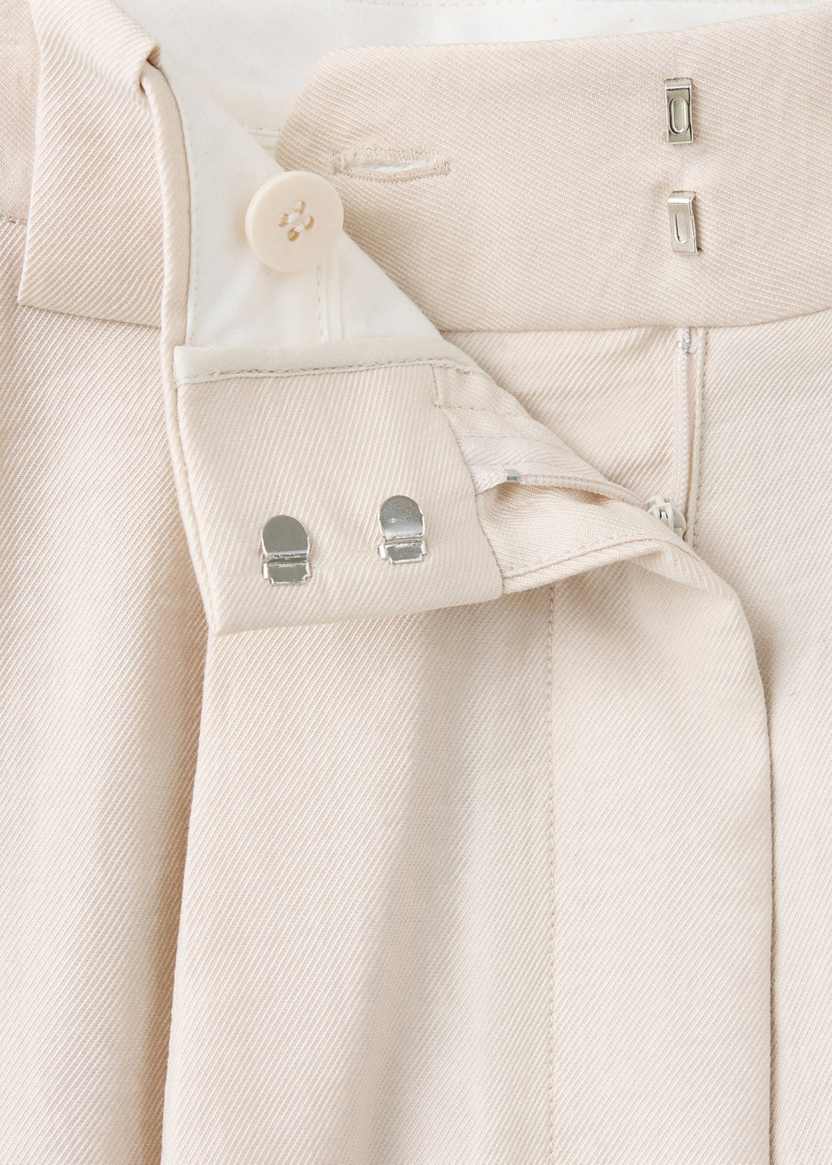 Straight-fit pleated trousers — Light/Pastel Grey