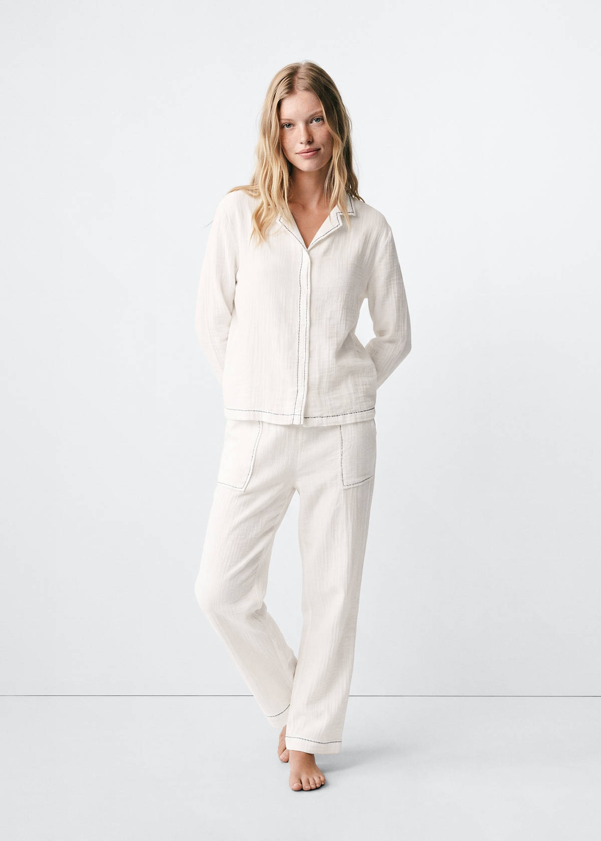 Textured pyjamas with contrast detailing — Off White