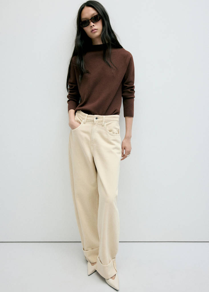 Knitted sweater with perkins neck — Chocolate