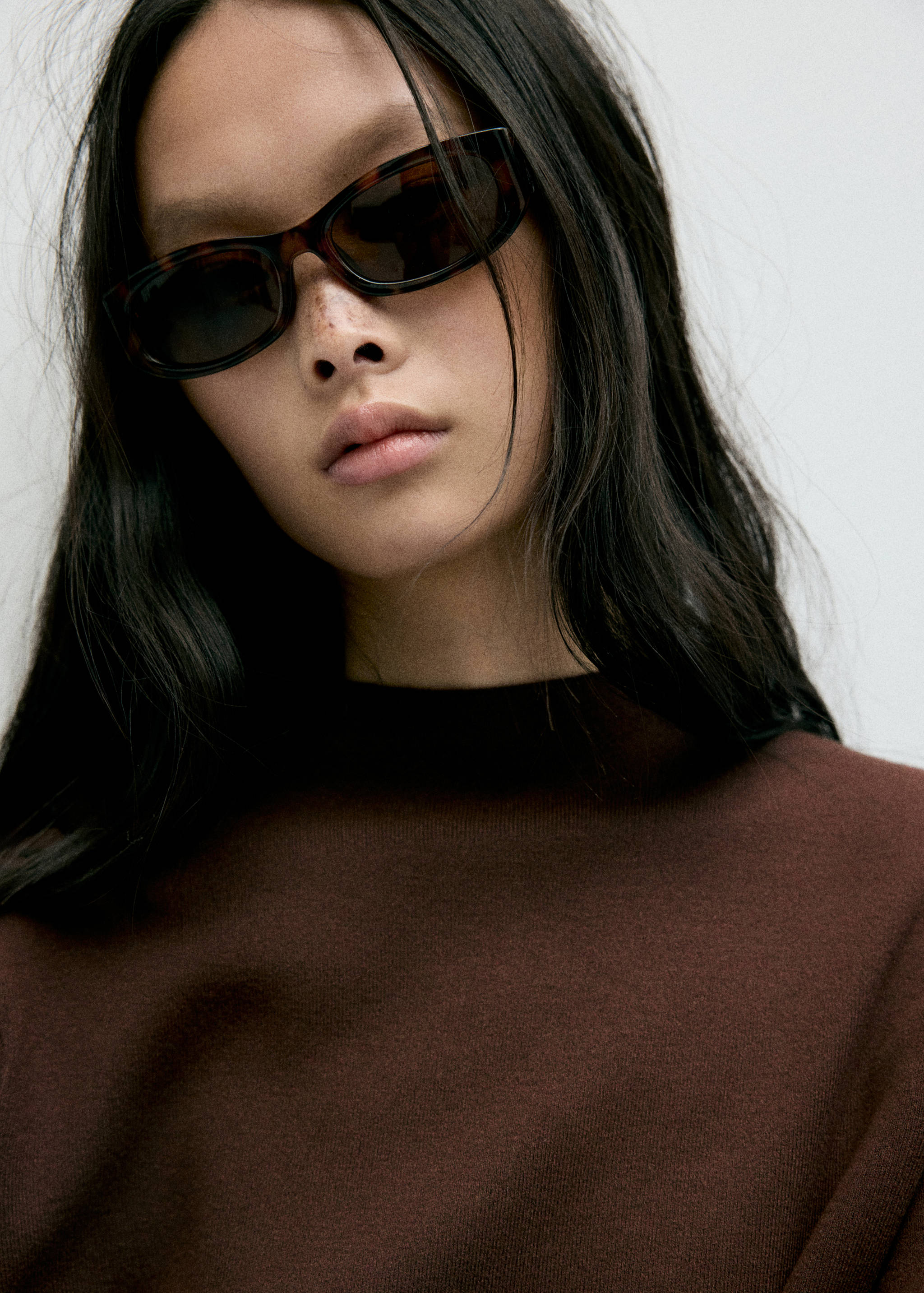 Knitted sweater with perkins neck - Details of the article 1