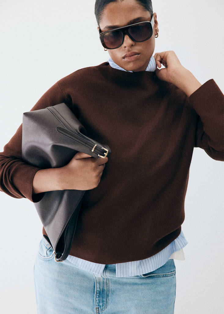 Knitted sweater with perkins neck — Chocolate