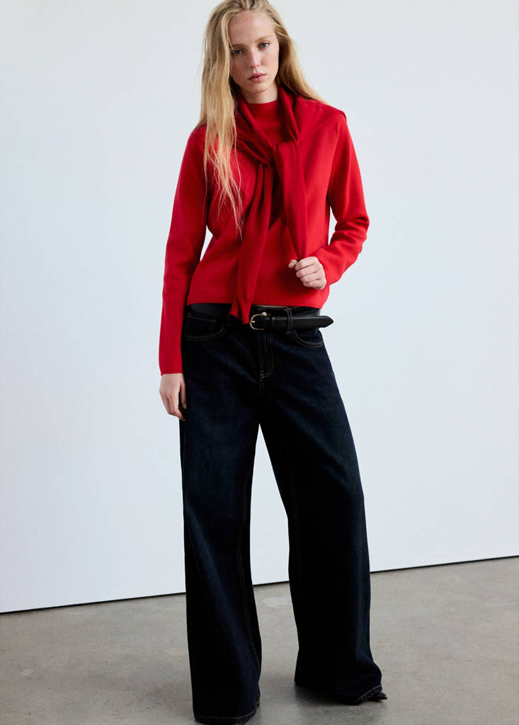 Knitted sweater with perkins neck — Red