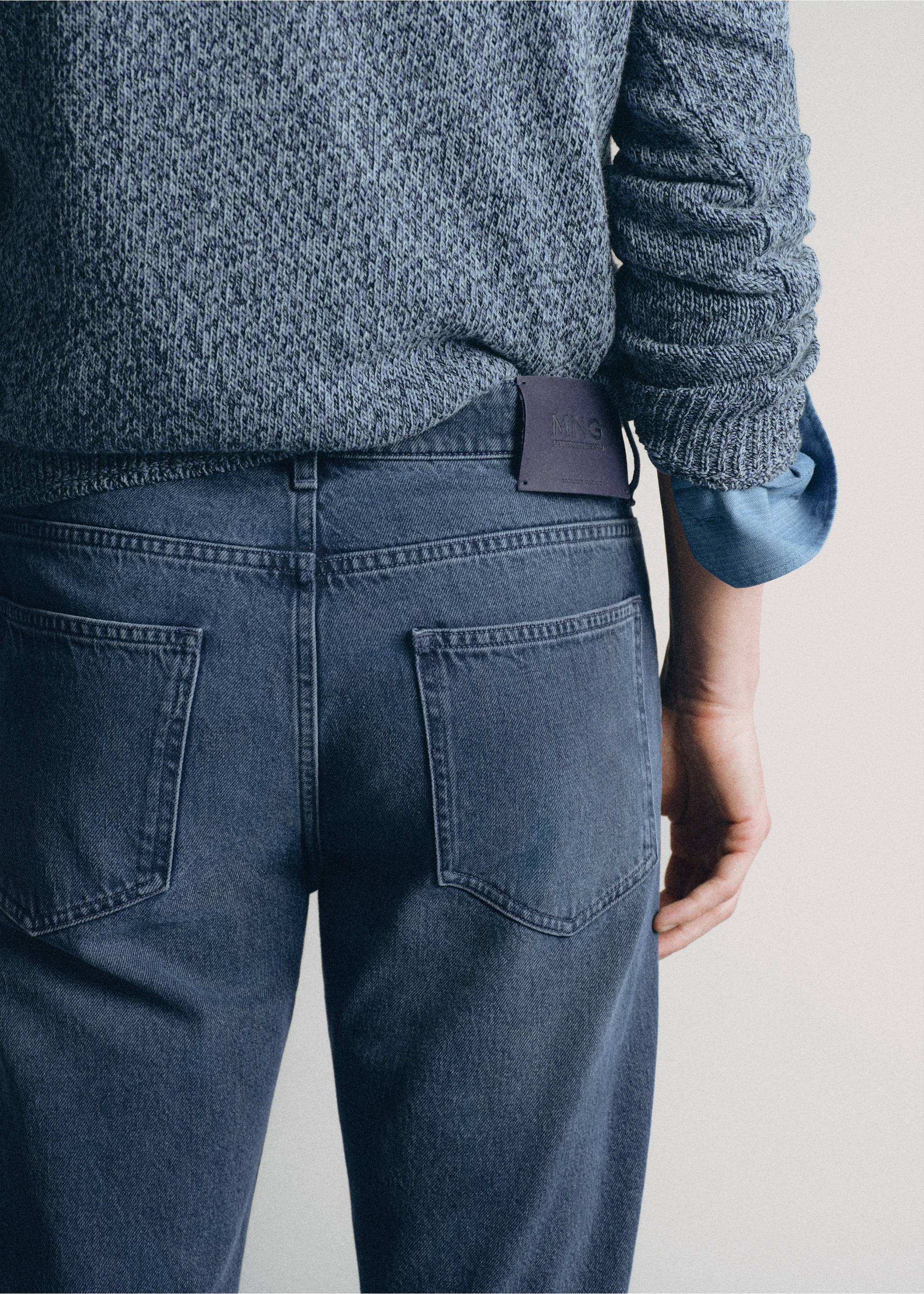 Jeans regular fit 100% algodón premium - Detalle del artículo 4, Azul oscuro intenso. Ref: 37025842-00.