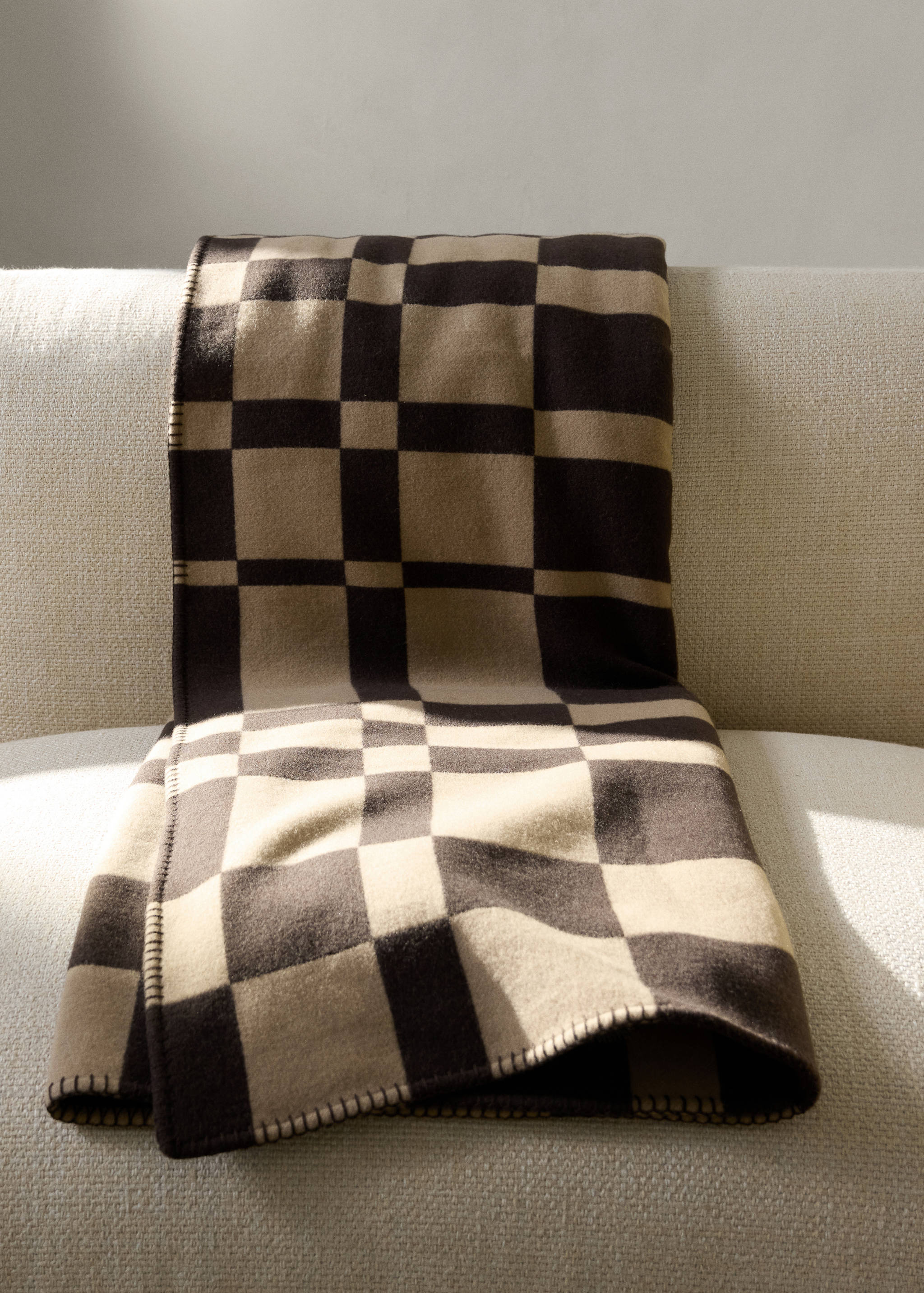 Wool check-print blanket - General plane