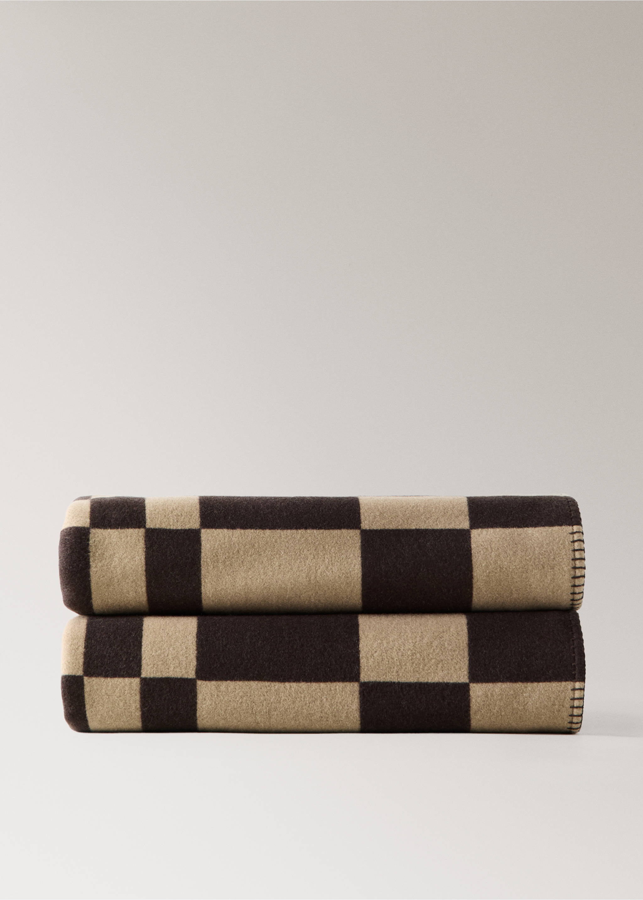 Wool check-print blanket - Article without model, Brown. Ref: 37025843-00.
