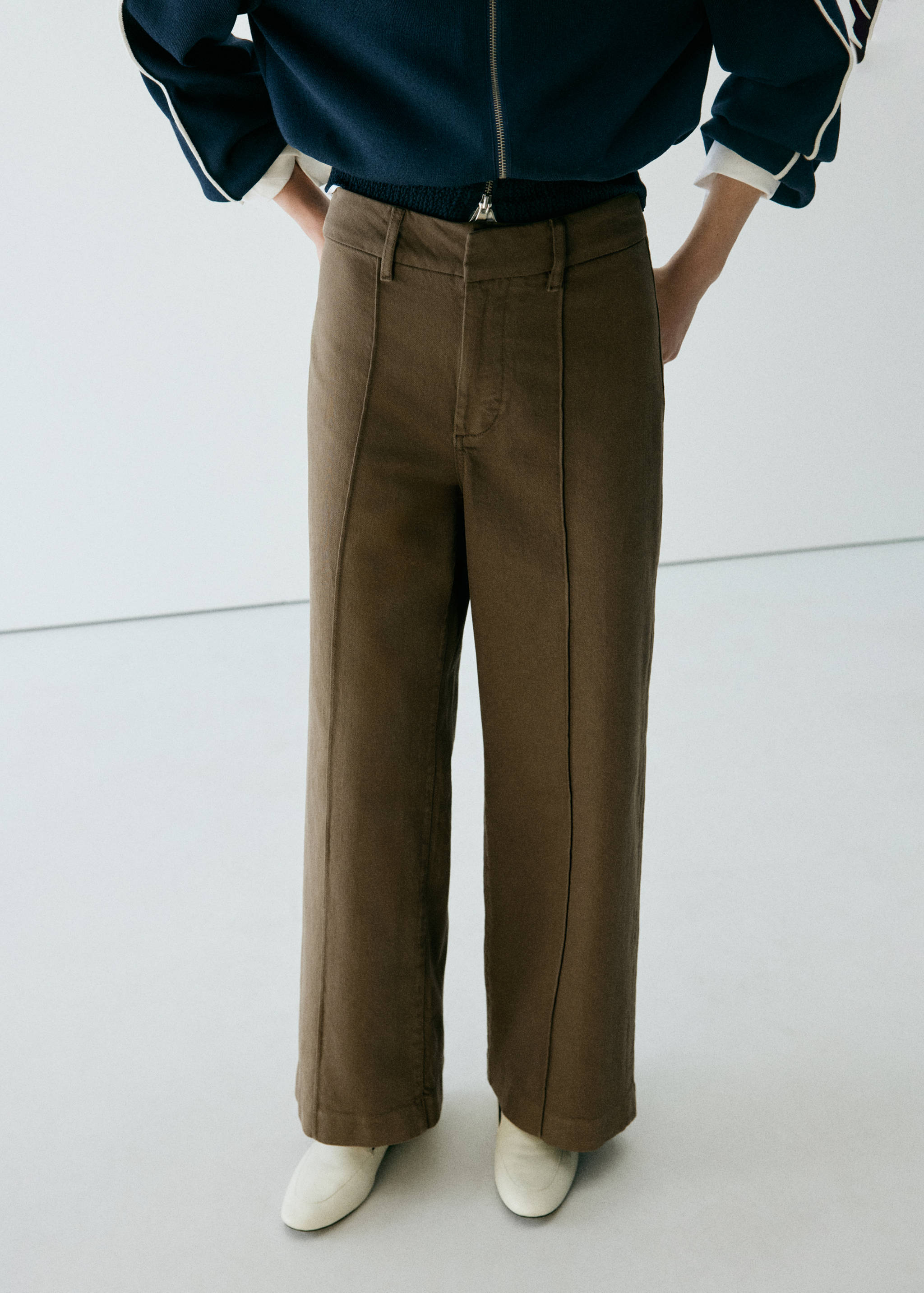 High-waisted wide leg jeans with stitching - Medium plane
