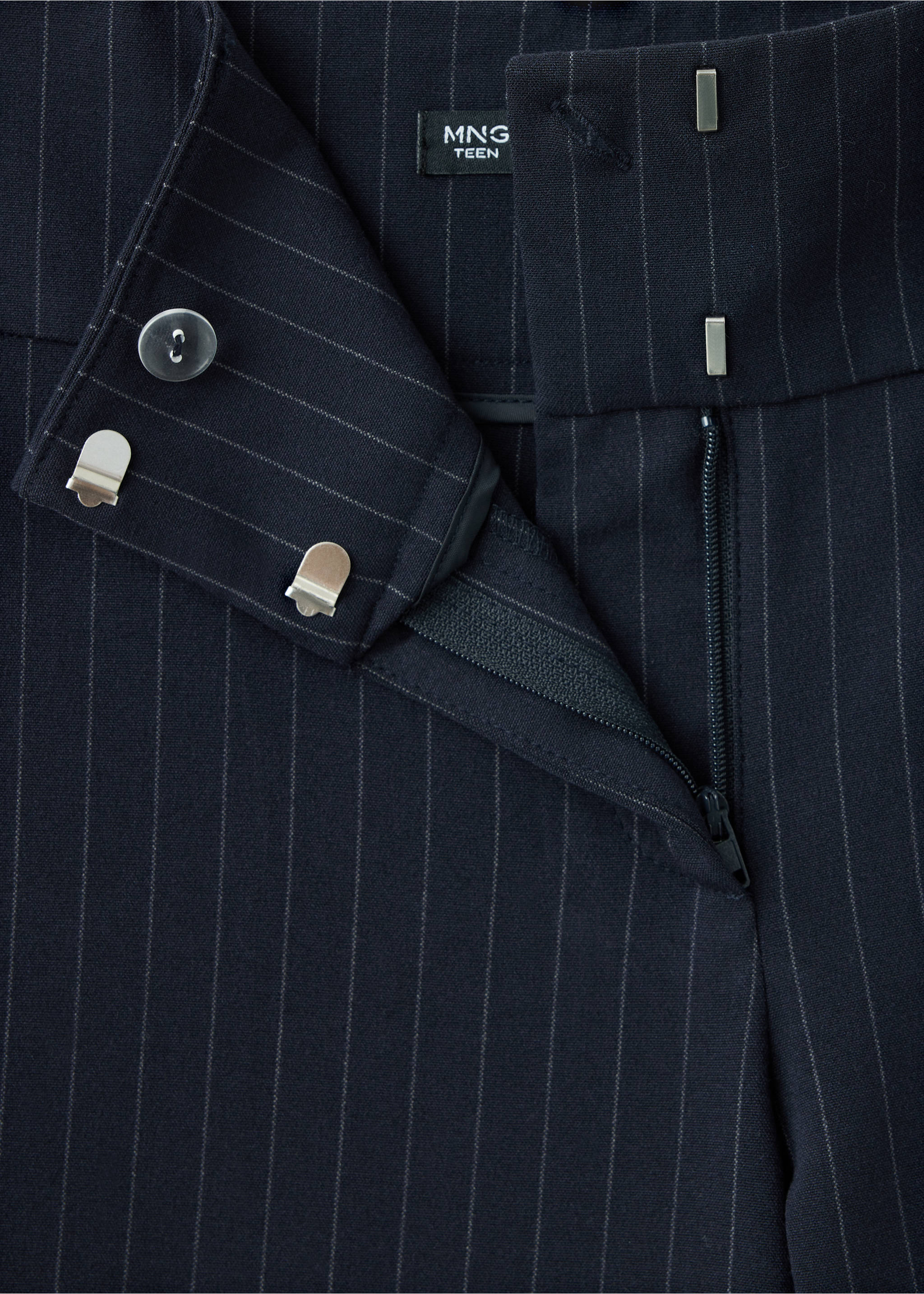 Chalk-stripe trousers - Details of the article 8, Navy. Ref: 37025845-00.