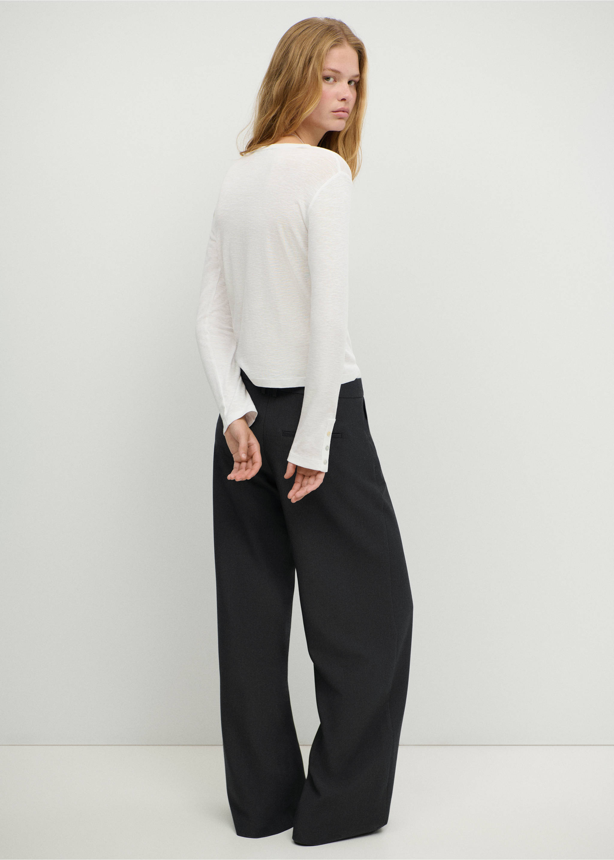 Straight-leg trousers with bow detail - Reverse of the article, Grey. Ref: 37025847-00.