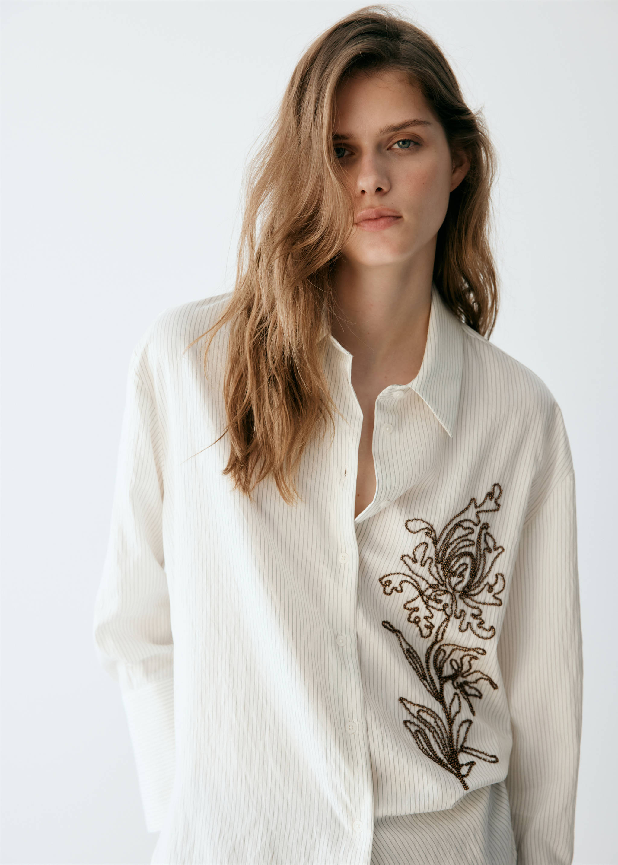 Chemise rayures broderie florale - Plan moyen