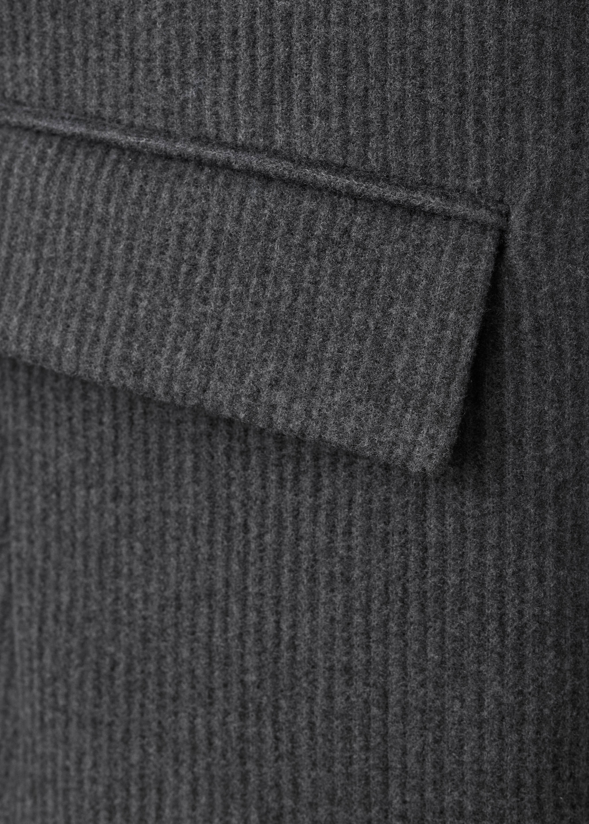 Double-breasted blazer with lapel pockets - Details of the article 8