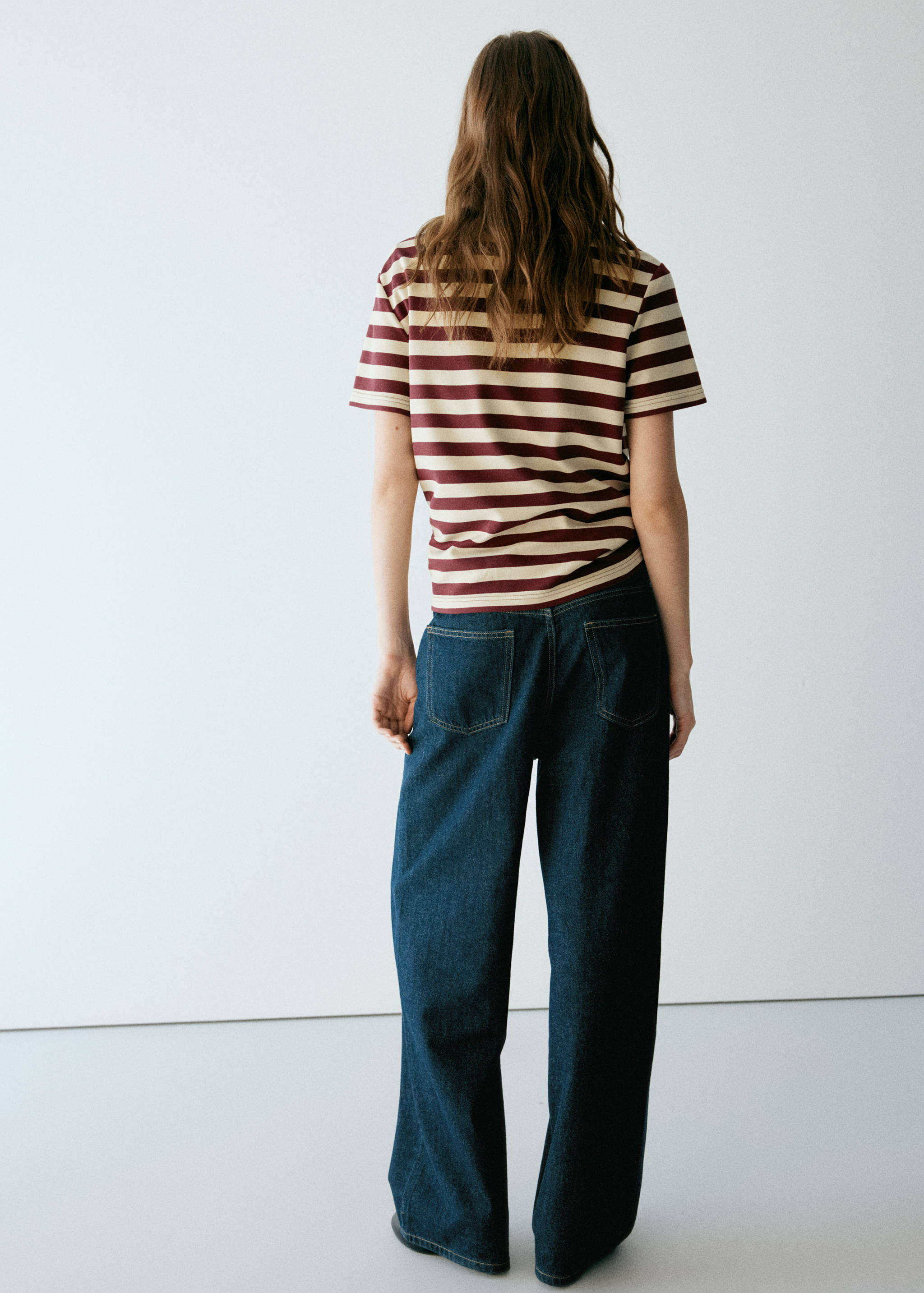 Striped short-sleeved t-shirt - Reverse of the article, Maroon. Ref: 37025853-00.