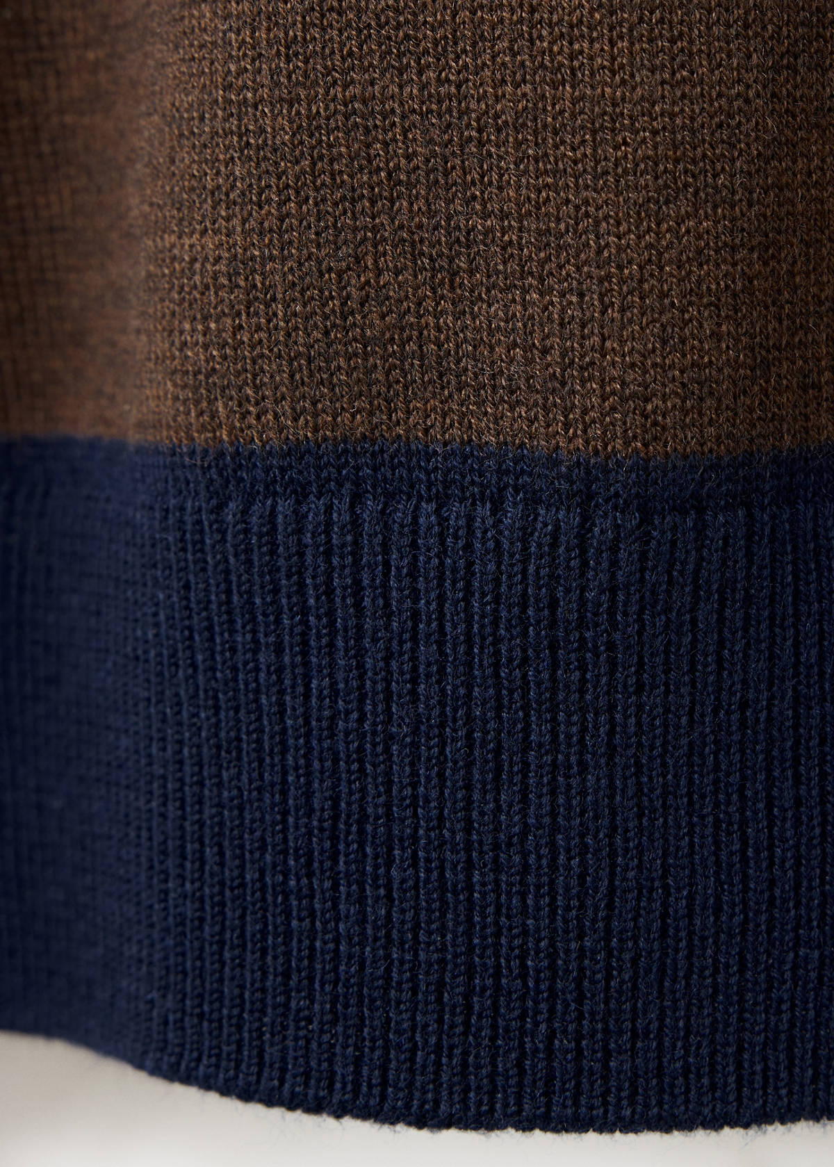 Cardigan with buttons and lapel collar — Brown