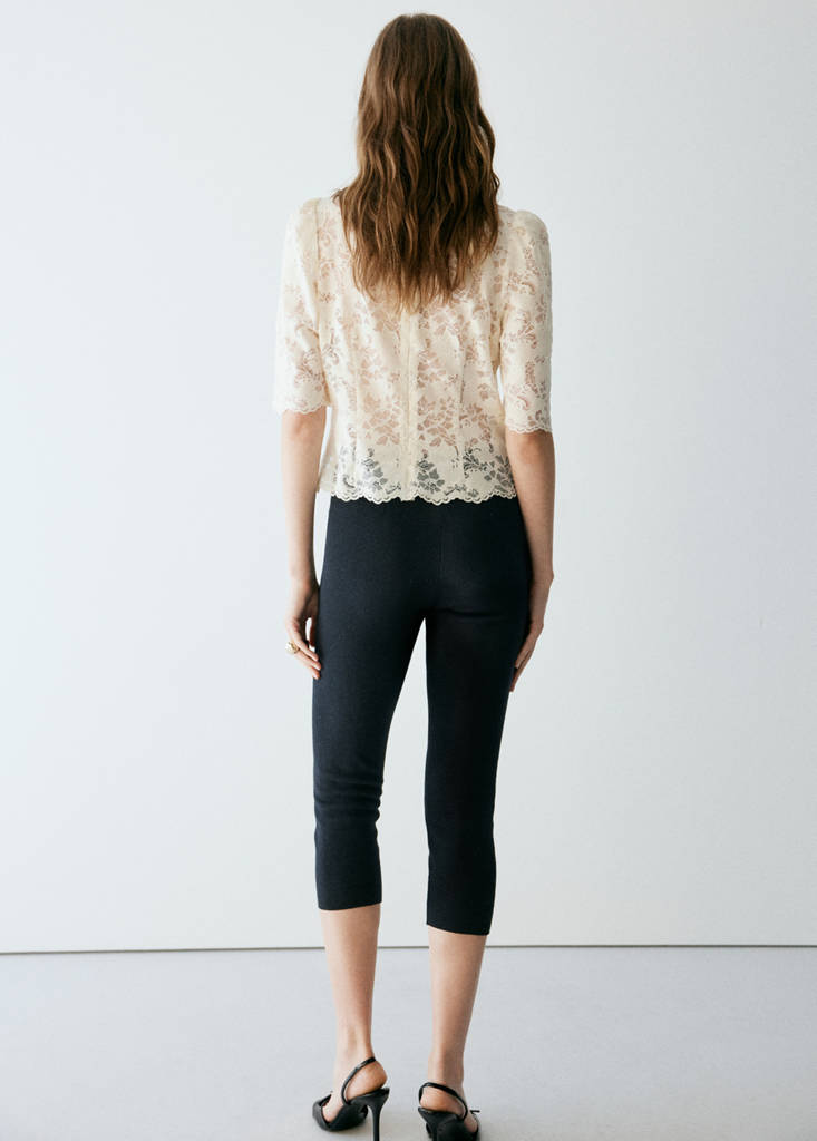 Guipure blouse — Ecru