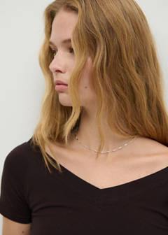 V-neck T-shirt — Brown 3