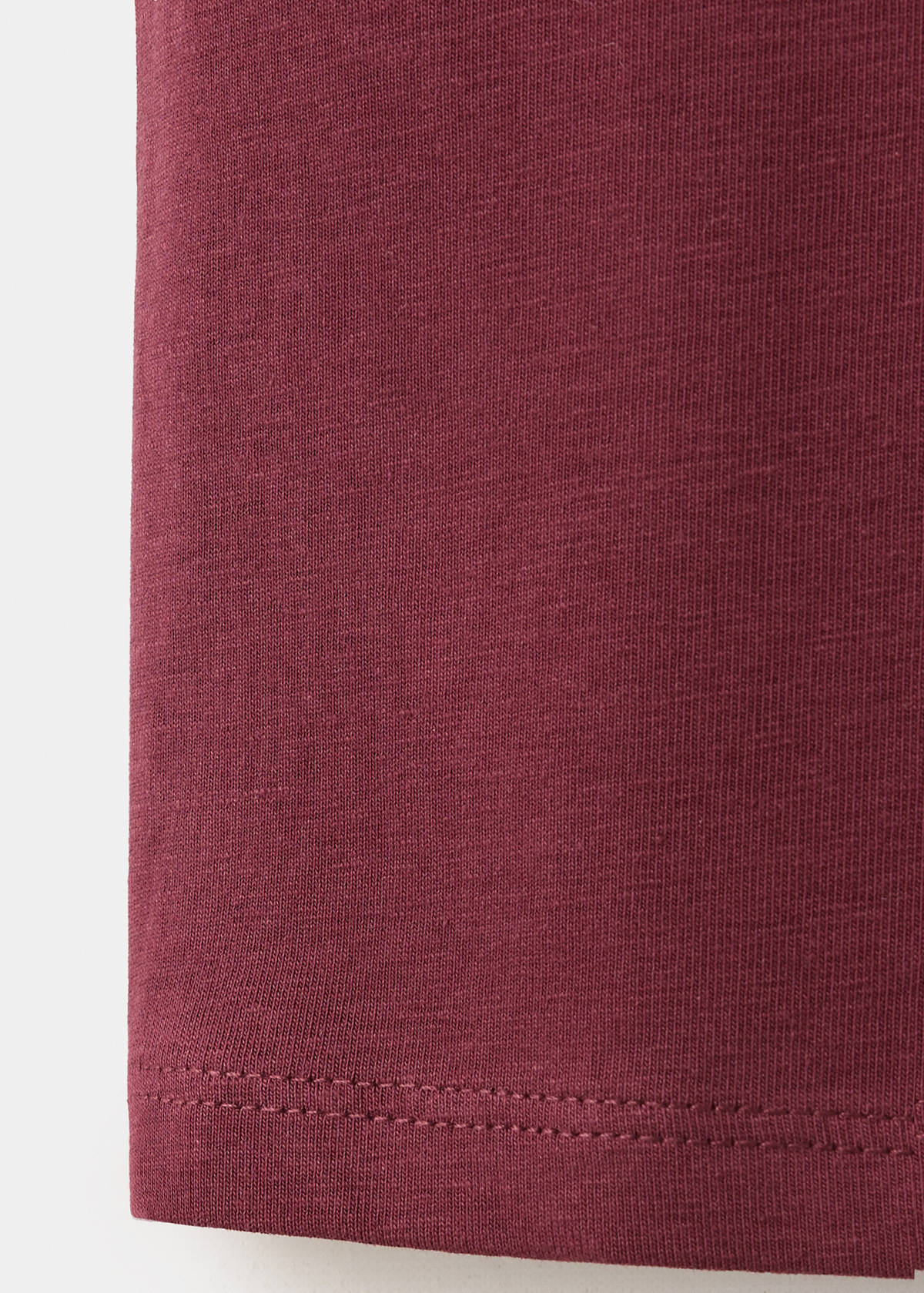 T-shirt with stud detailing — Burgundy