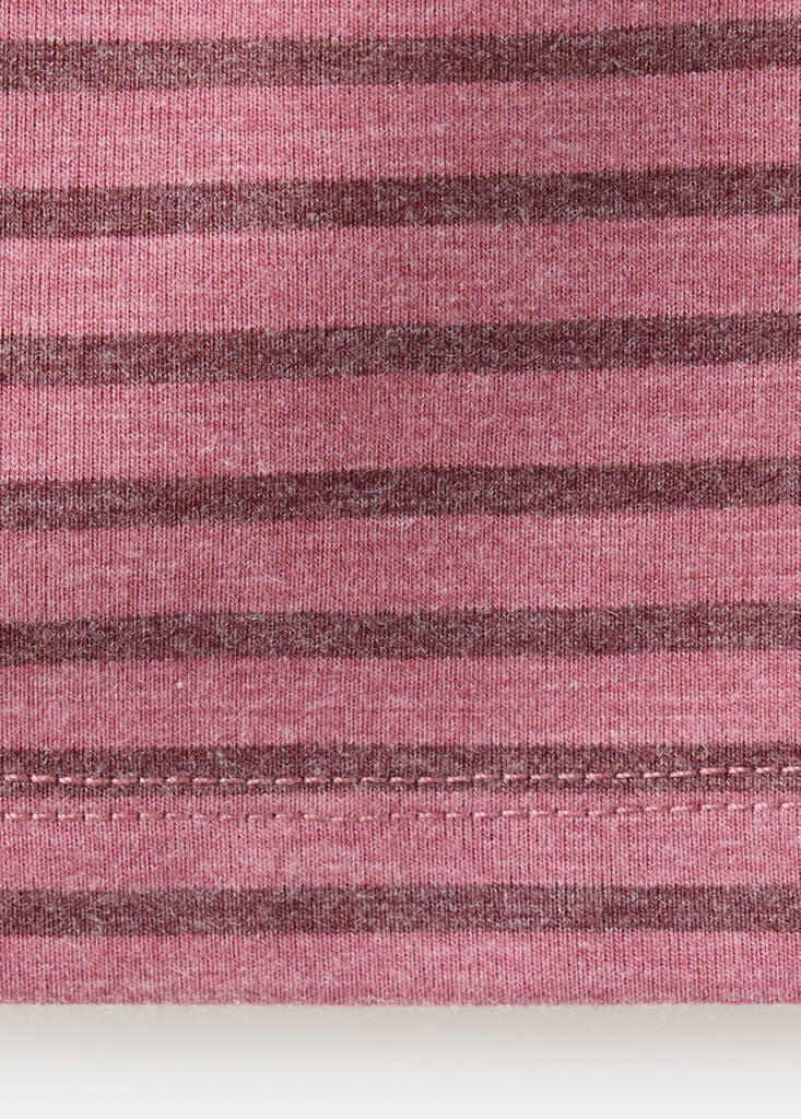 Striped off-the-shoulder T-shirt — Pink