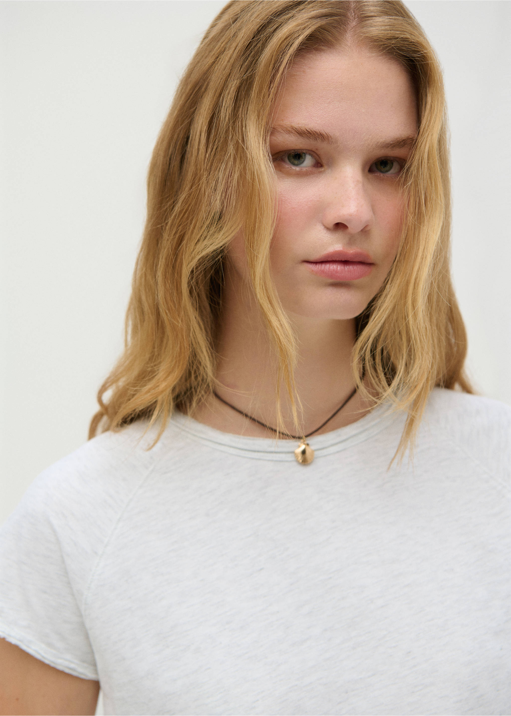 Cotton T-shirt with stitching details - Details of the article 1, Light Heather Grey. Ref: 37025877-00.