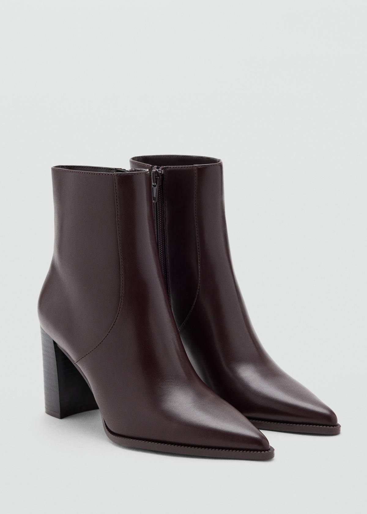 Pointed heel ankle boot — Chocolate