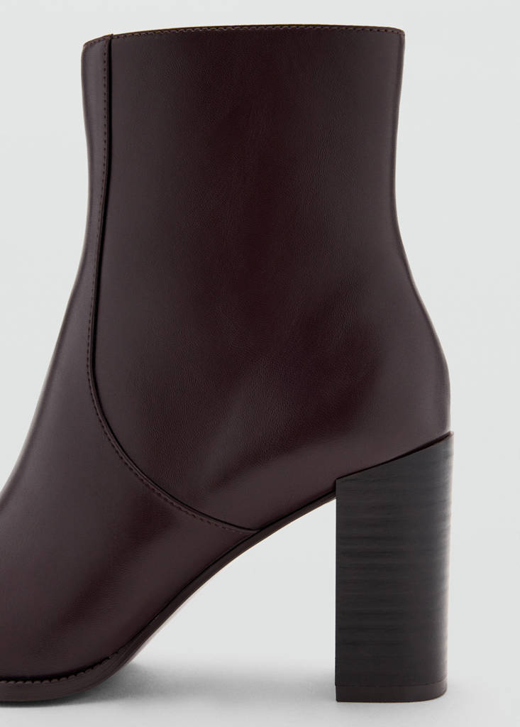 Pointed heel ankle boot — Chocolate