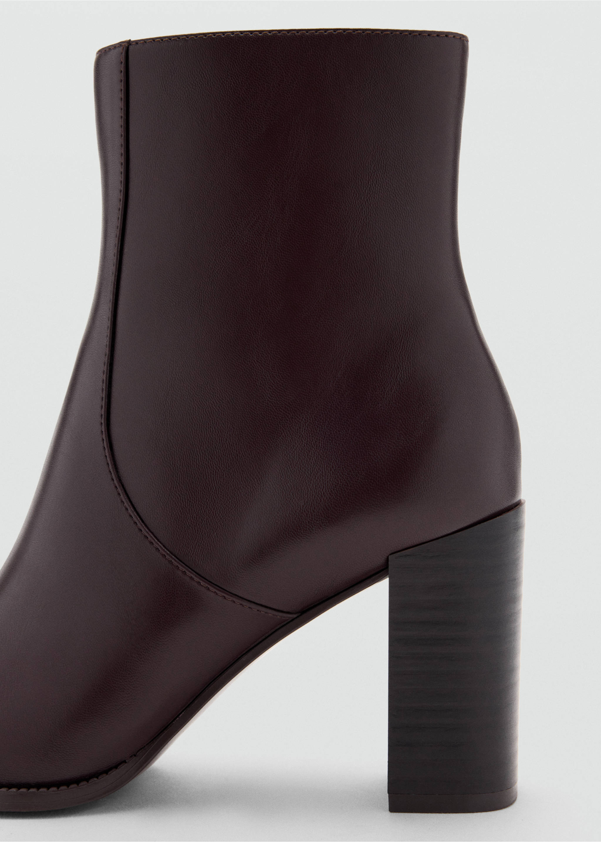 Pointed heel ankle boot - Details of the article 1, Chocolate. Ref: 37025987-00.