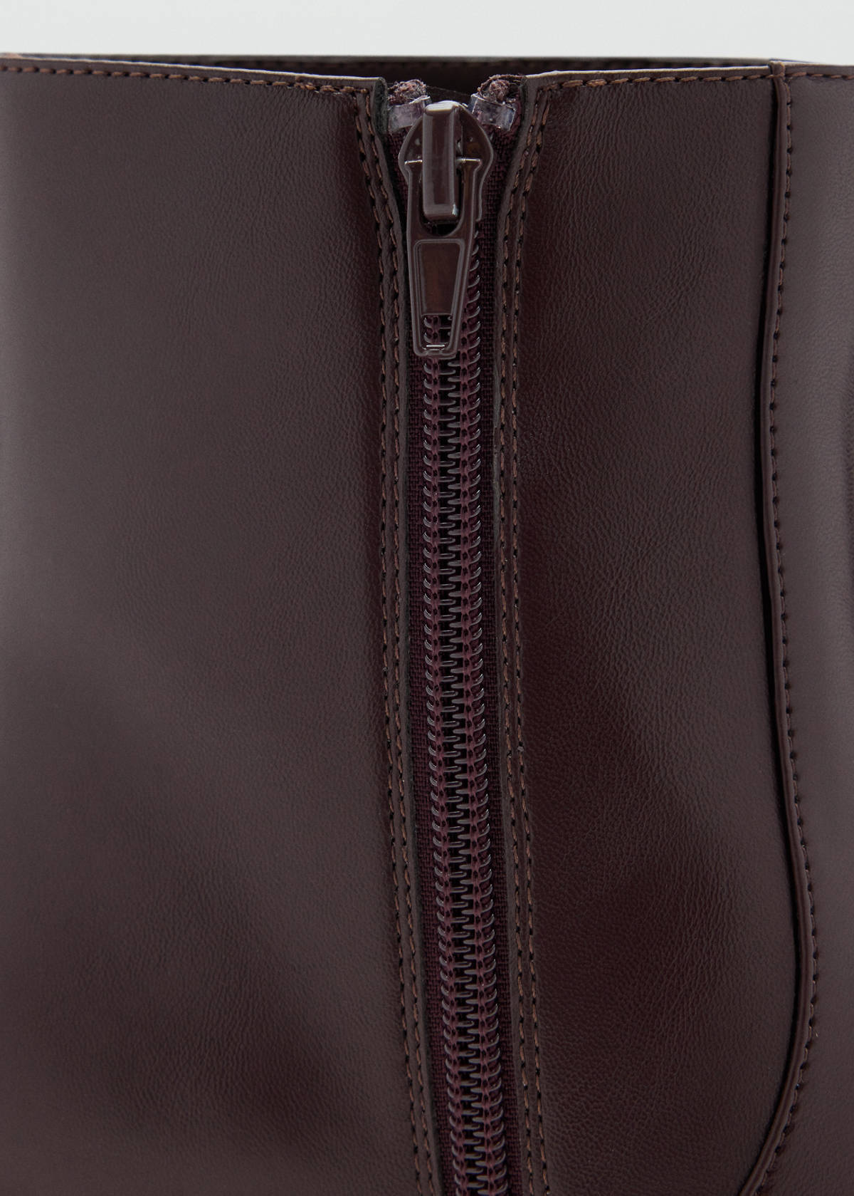 Pointed heel ankle boot — Chocolate