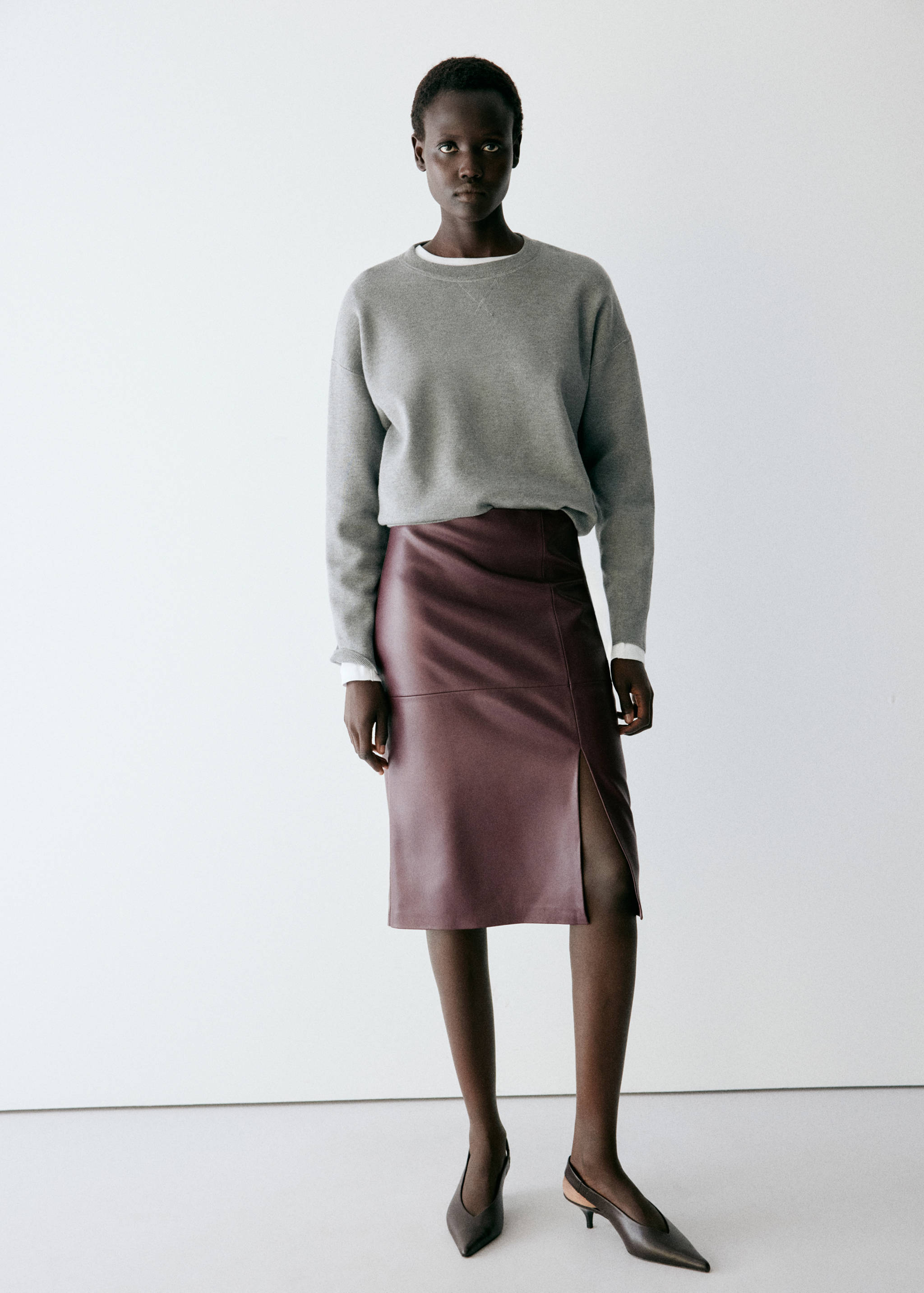 Straight leather-look skirt - General plane