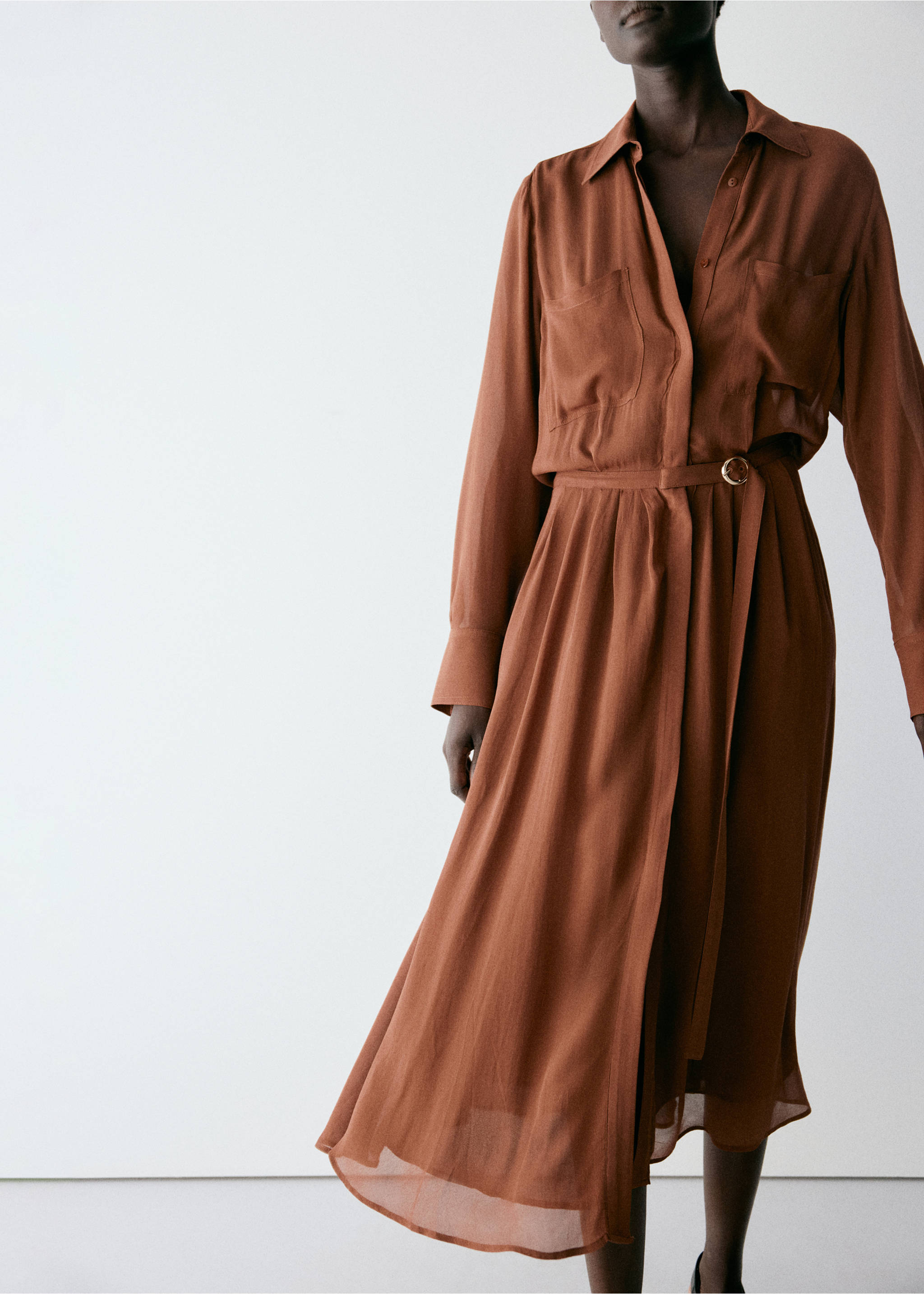 Robe évasée en crêpe - Détail de l'article 1, Caramel. Ref: 37025991-00.