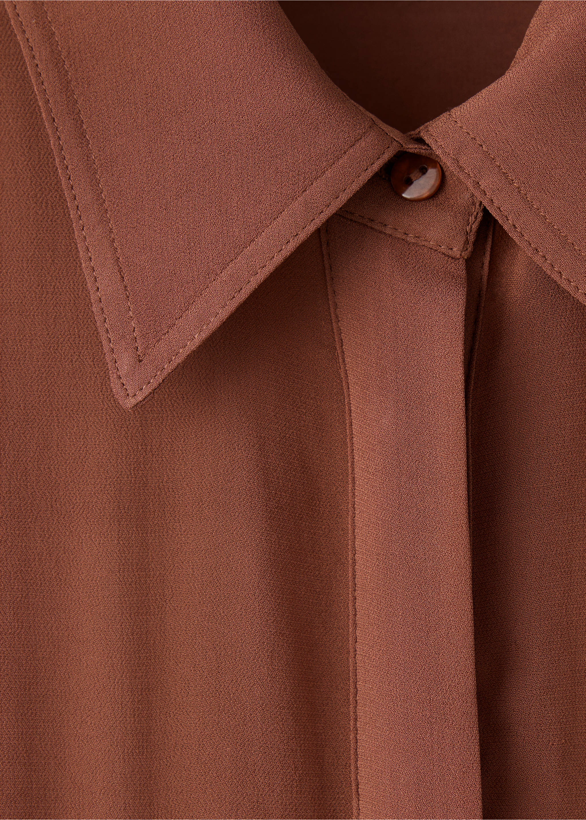 Robe évasée en crêpe - Détail de l'article 8, Caramel. Ref: 37025991-00.