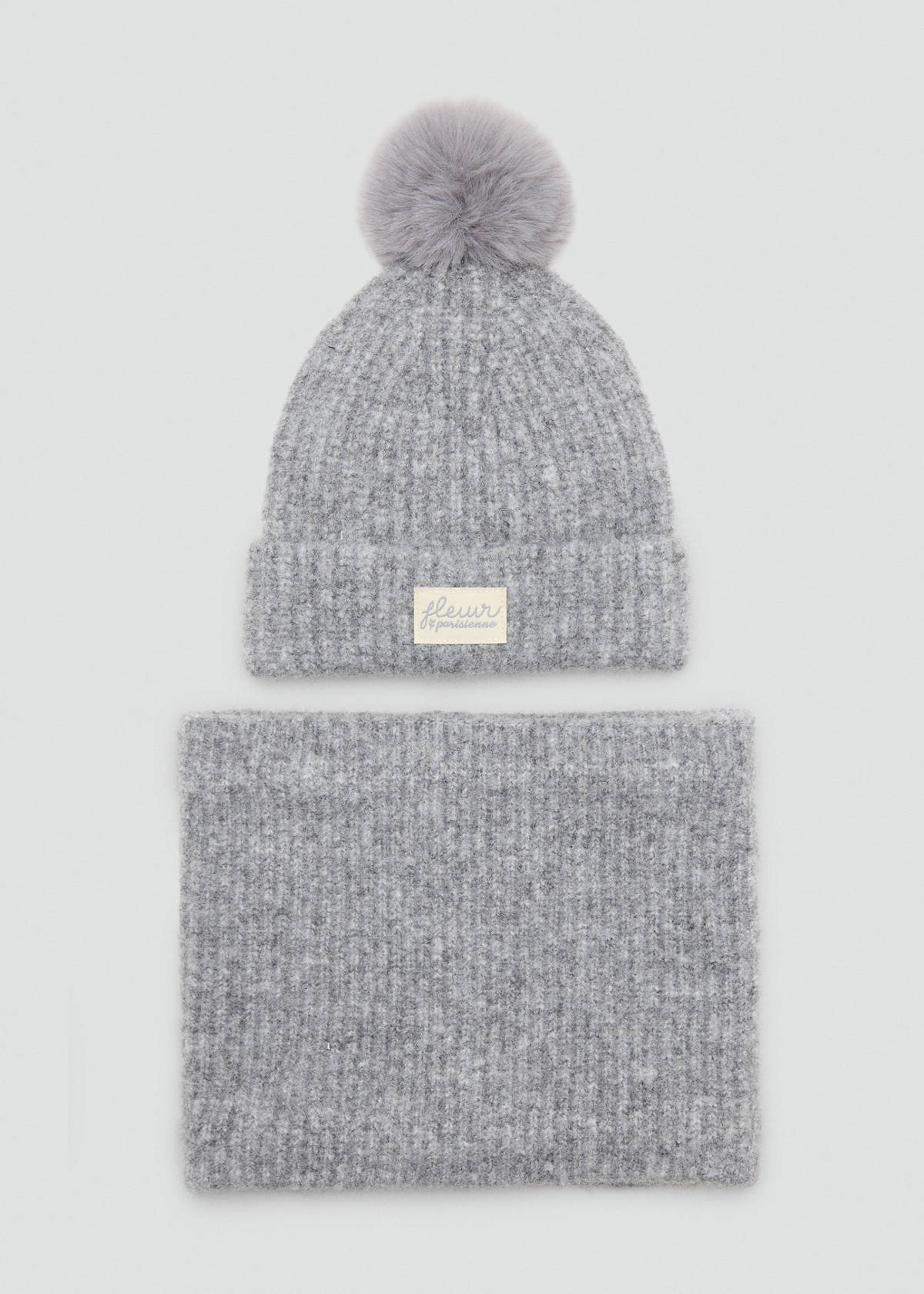 Knit scarf — Grey
