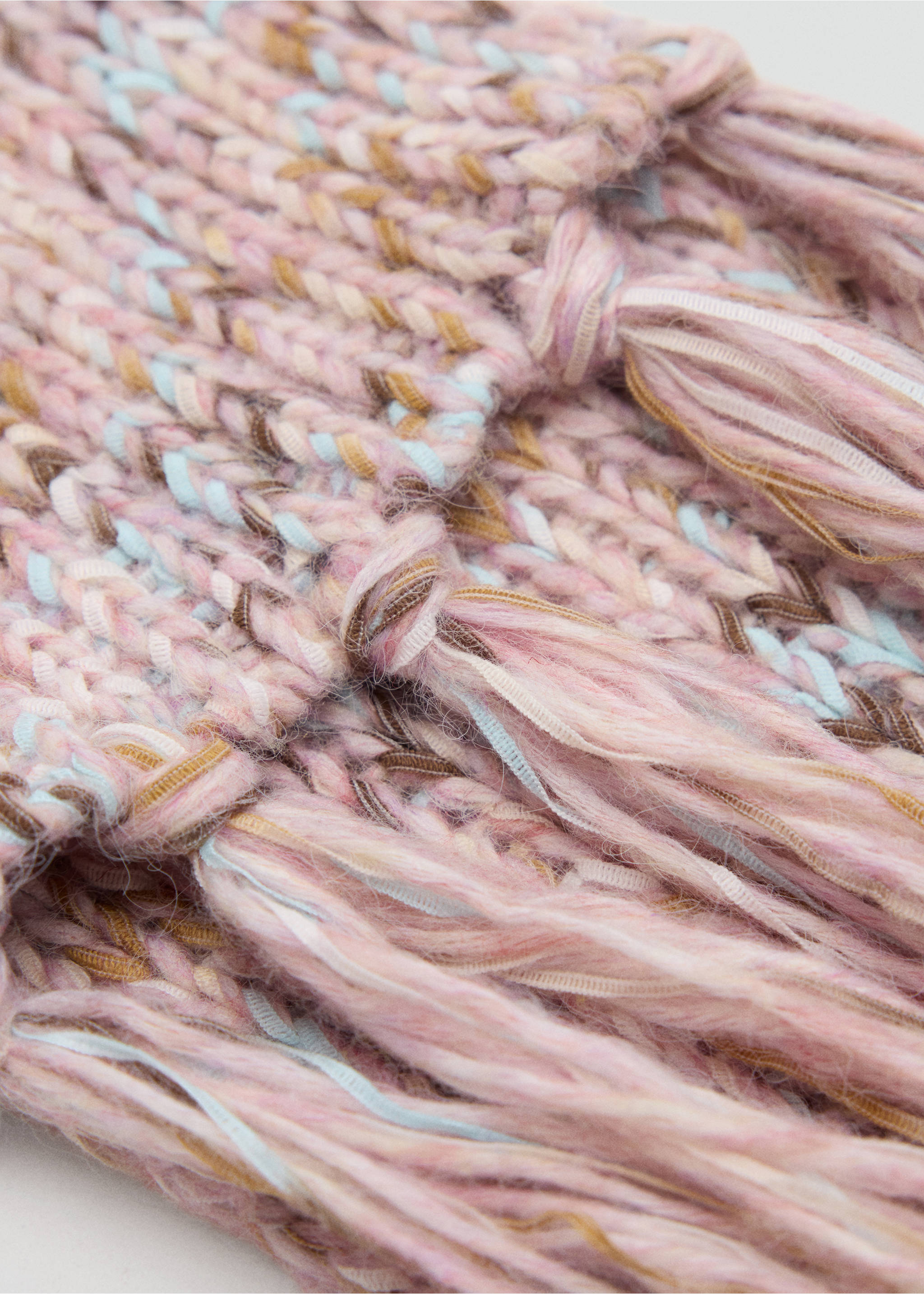 Braided fringed scarf - Medium plane, Pale Pink. Ref: 37025997-00.